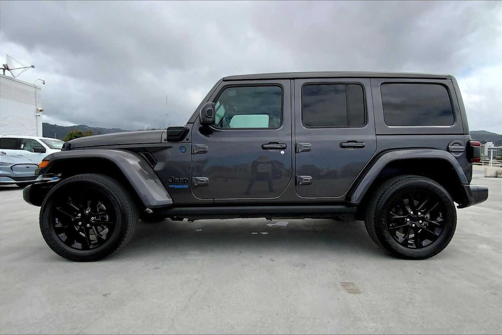 Used 2021 Jeep Wrangler 4xe Sahara SUV