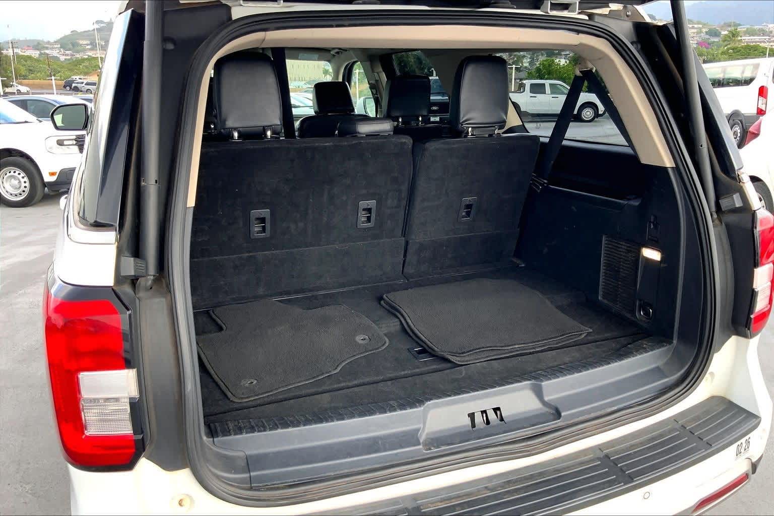 Thumbnail: 2022 Ford Expedition MAX - 18