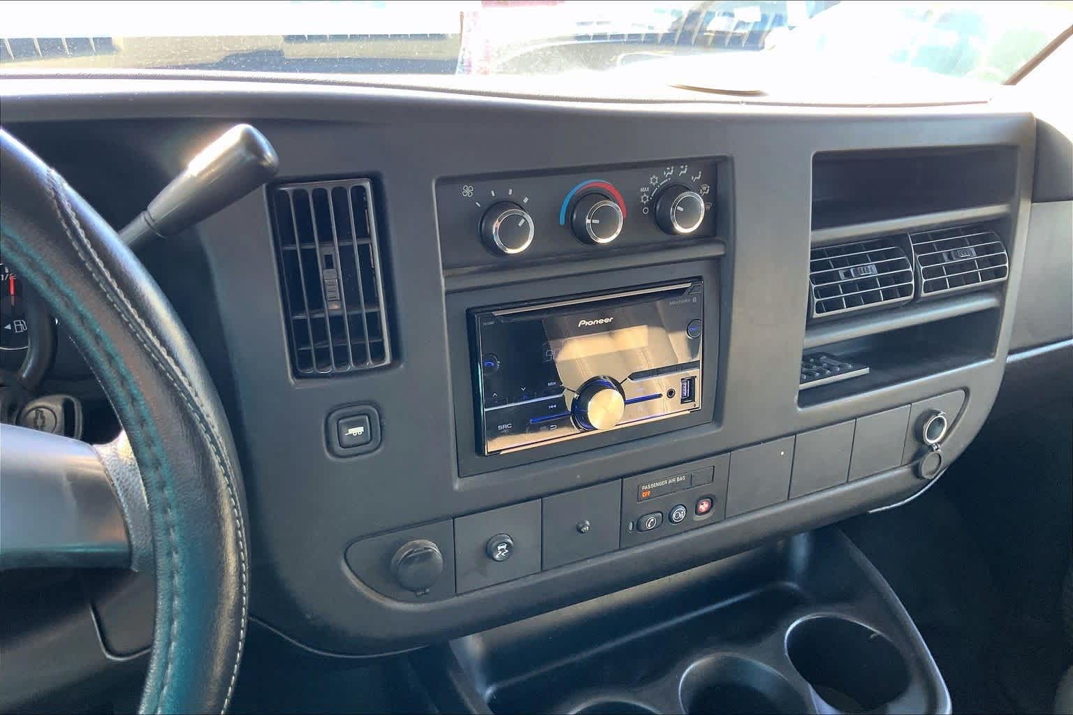 Thumbnail: 2011 Chevrolet Express - 15