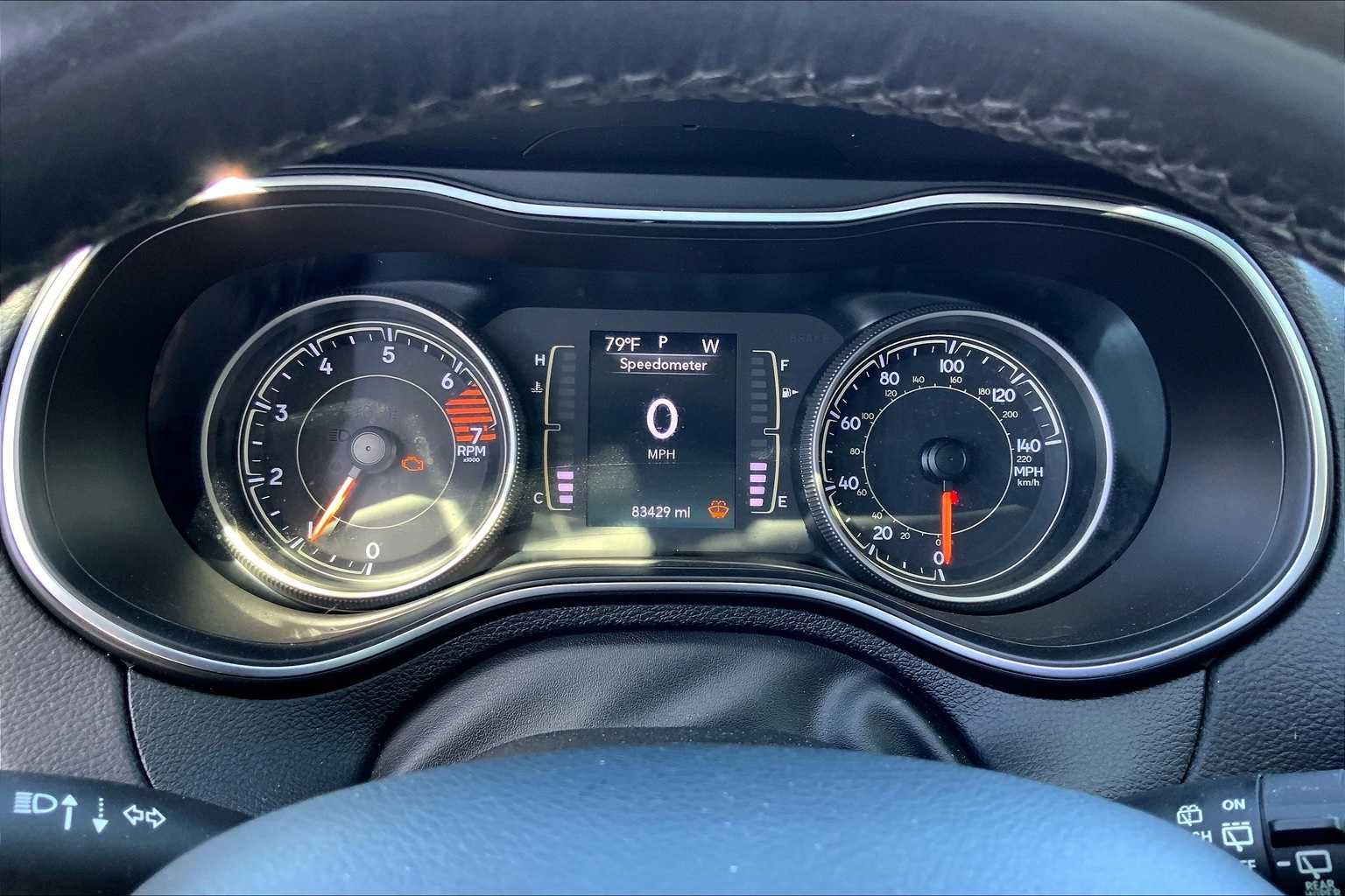 Thumbnail: 2019 Jeep Cherokee - 17