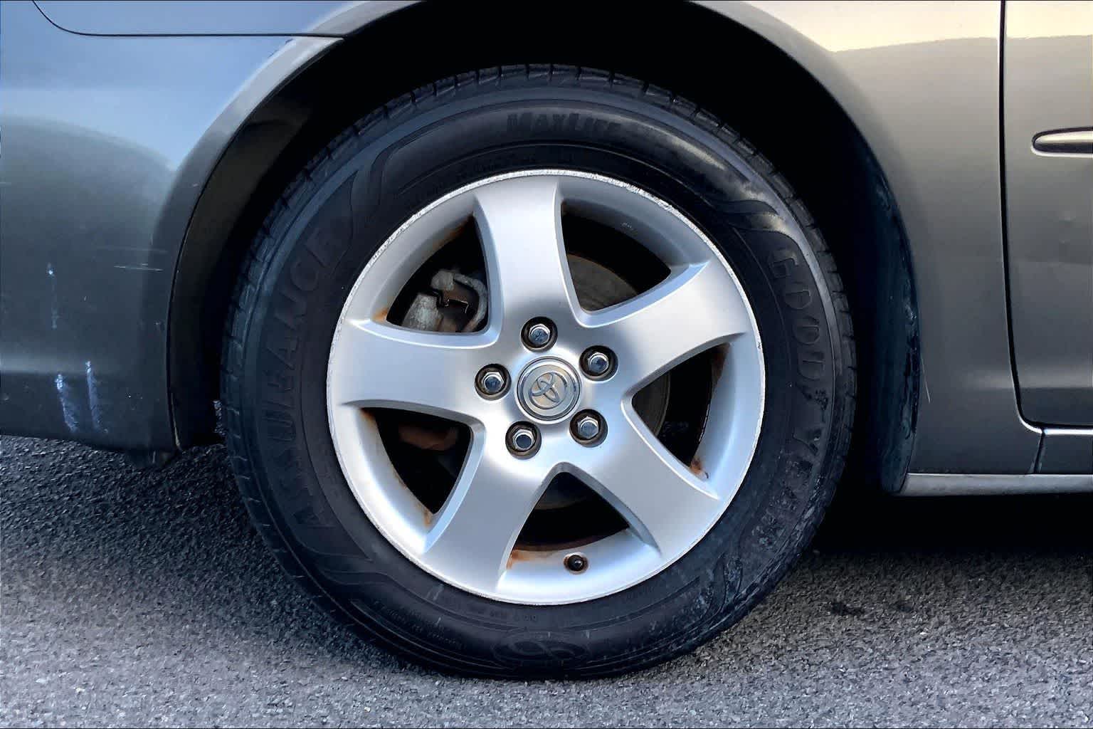 Thumbnail: 2004 Toyota Camry - 8