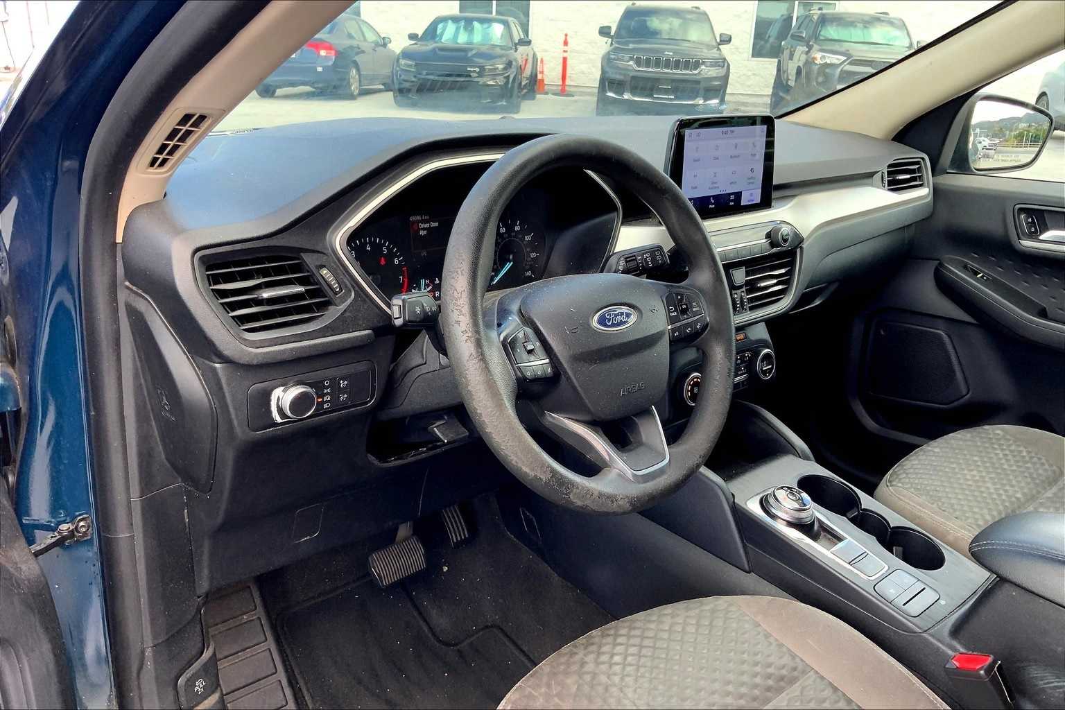 Thumbnail: 2020 Ford Escape - 2