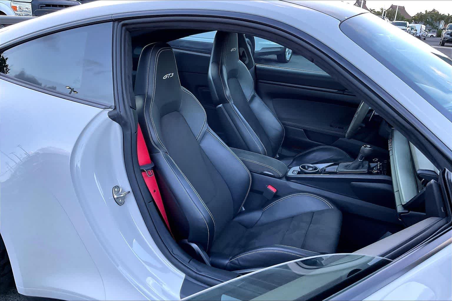 Thumbnail: 2022 Porsche 911 - 12