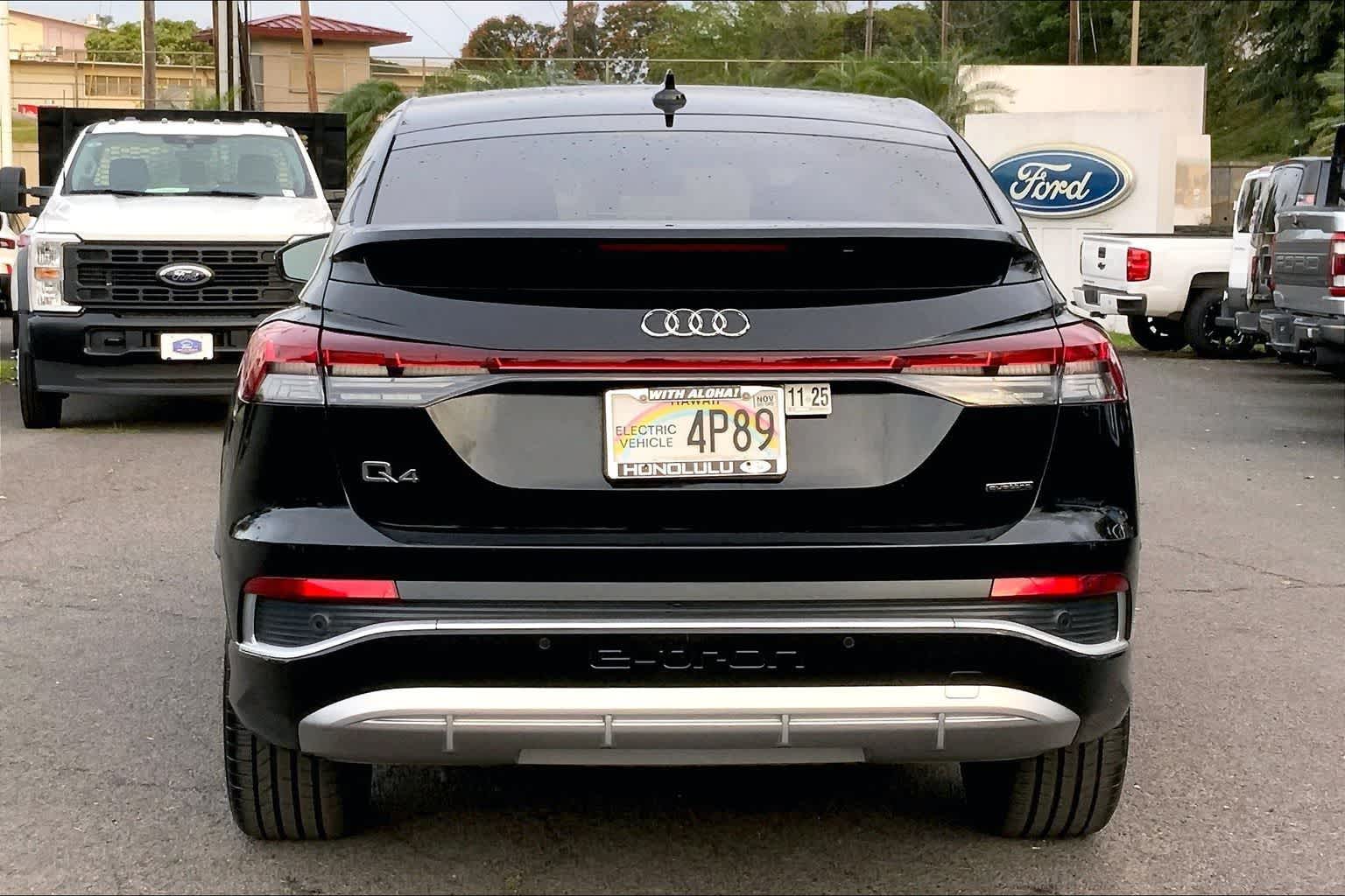 Thumbnail: 2024 Audi Q4 e-tron - 5