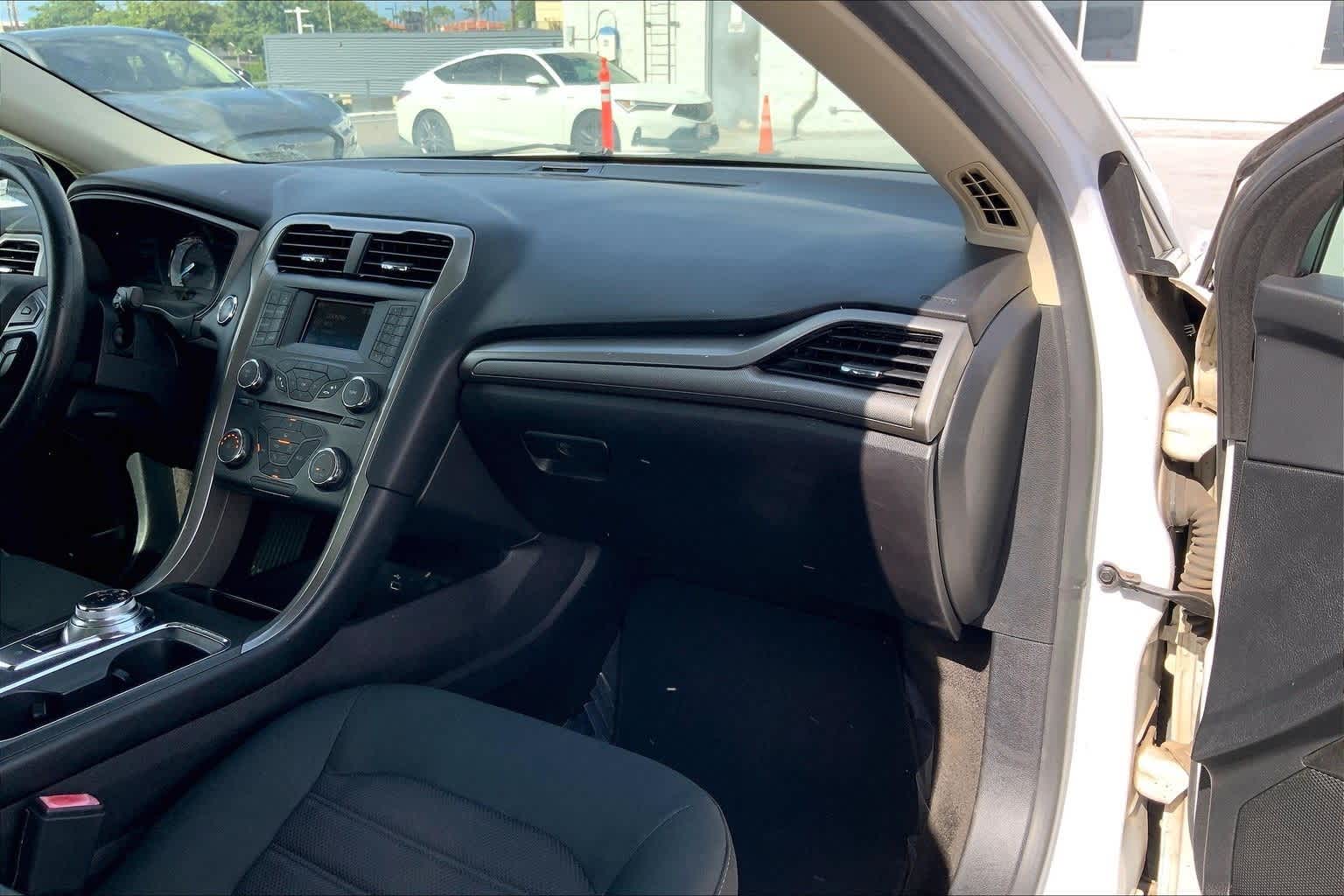 Thumbnail: 2018 Ford Fusion - 23