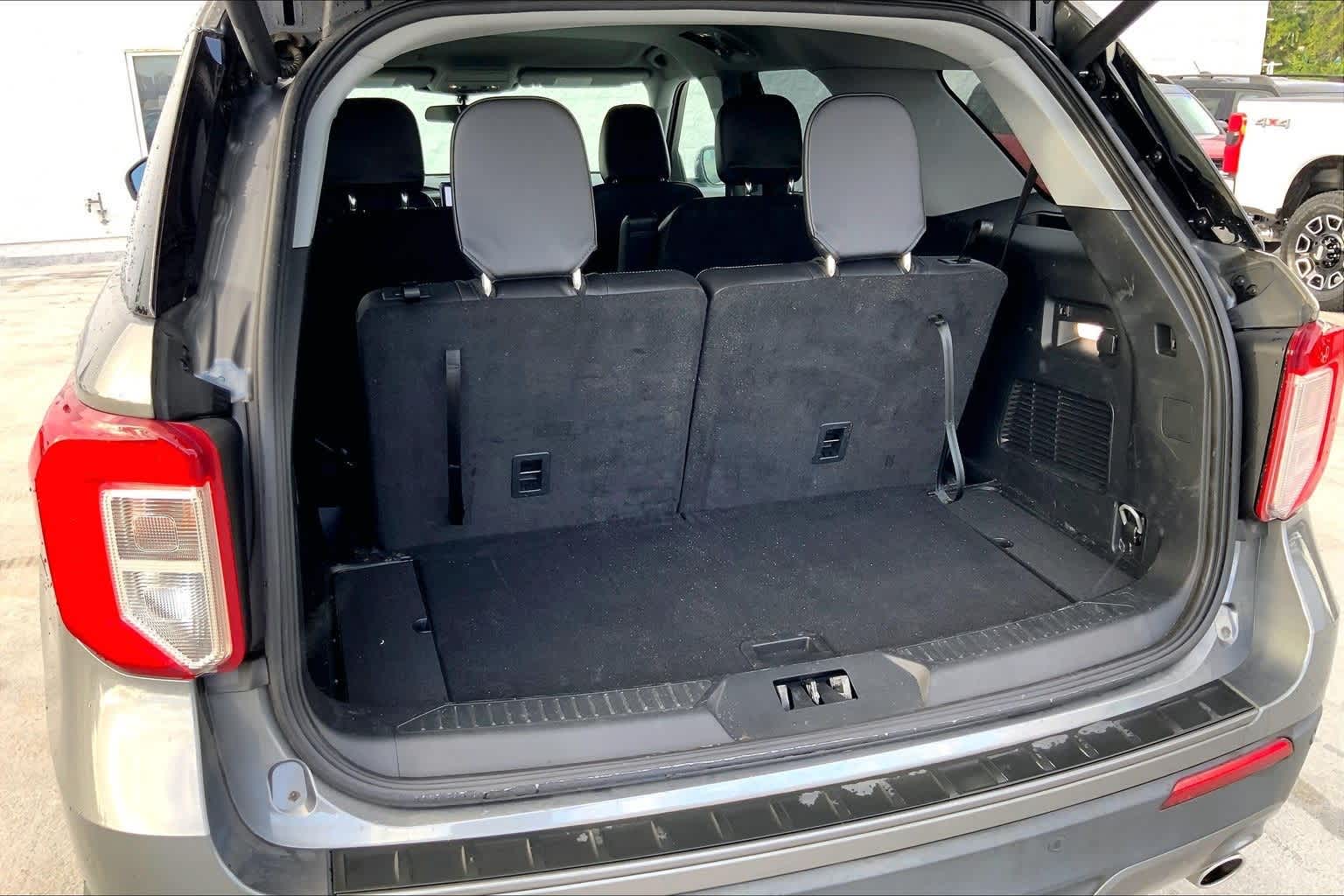 Thumbnail: 2023 Ford Explorer - 18