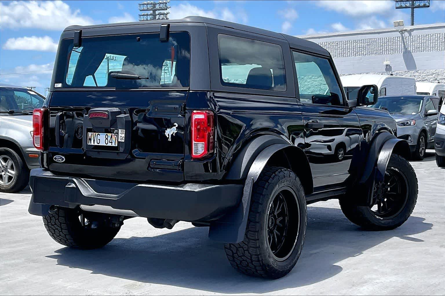 Thumbnail: 2022 Ford Bronco - 22