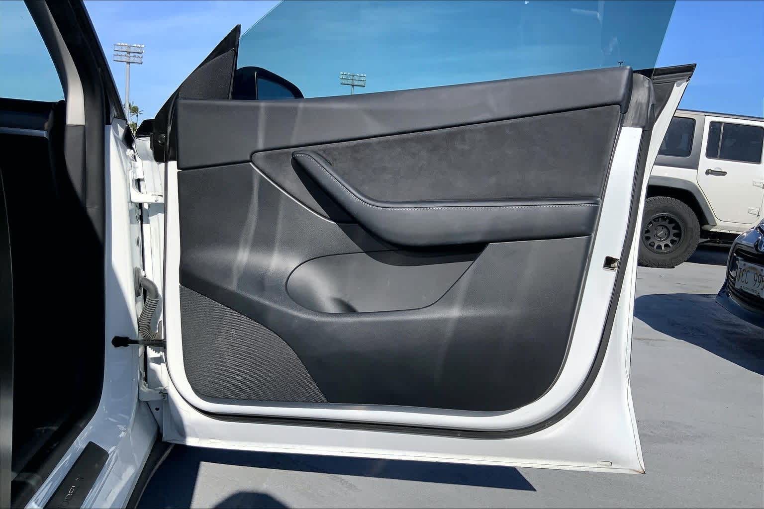 Thumbnail: 2021 Tesla Model Y - 28