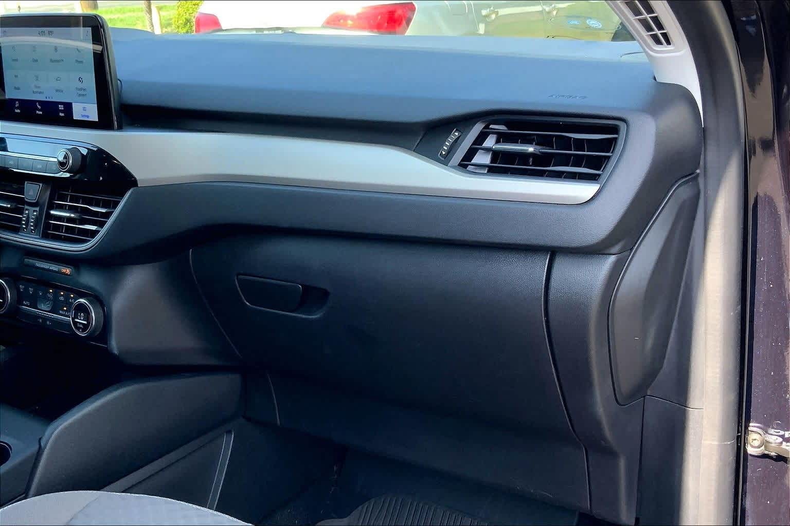 Thumbnail: 2021 Ford Escape - 23