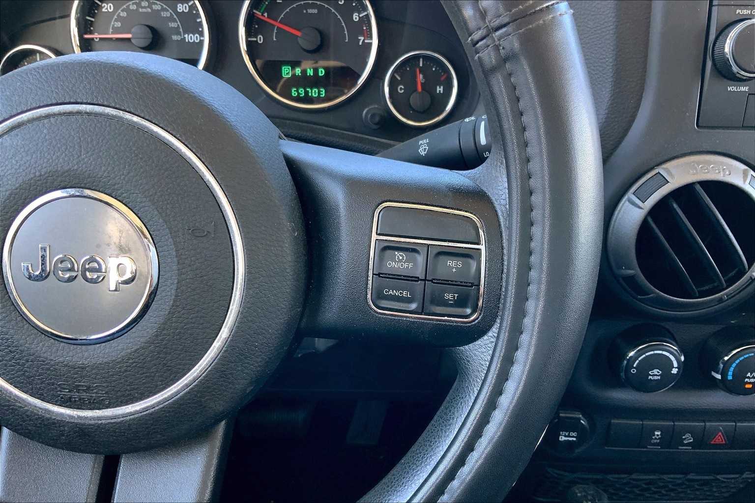 Thumbnail: 2013 Jeep Wrangler - 25