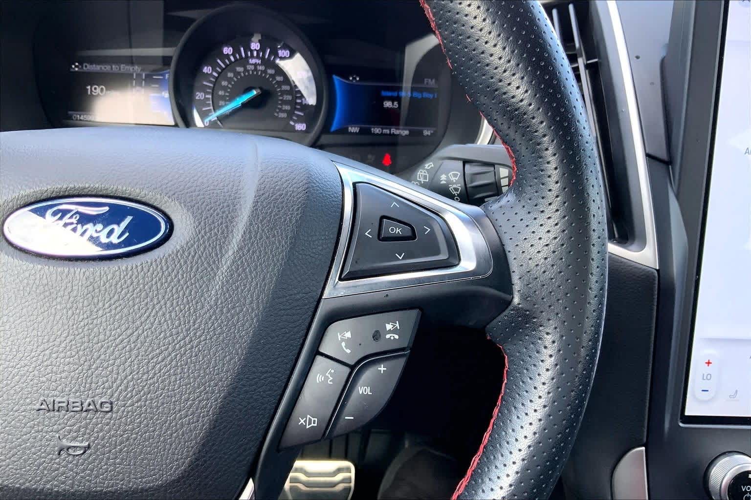 Thumbnail: 2021 Ford Edge - 25