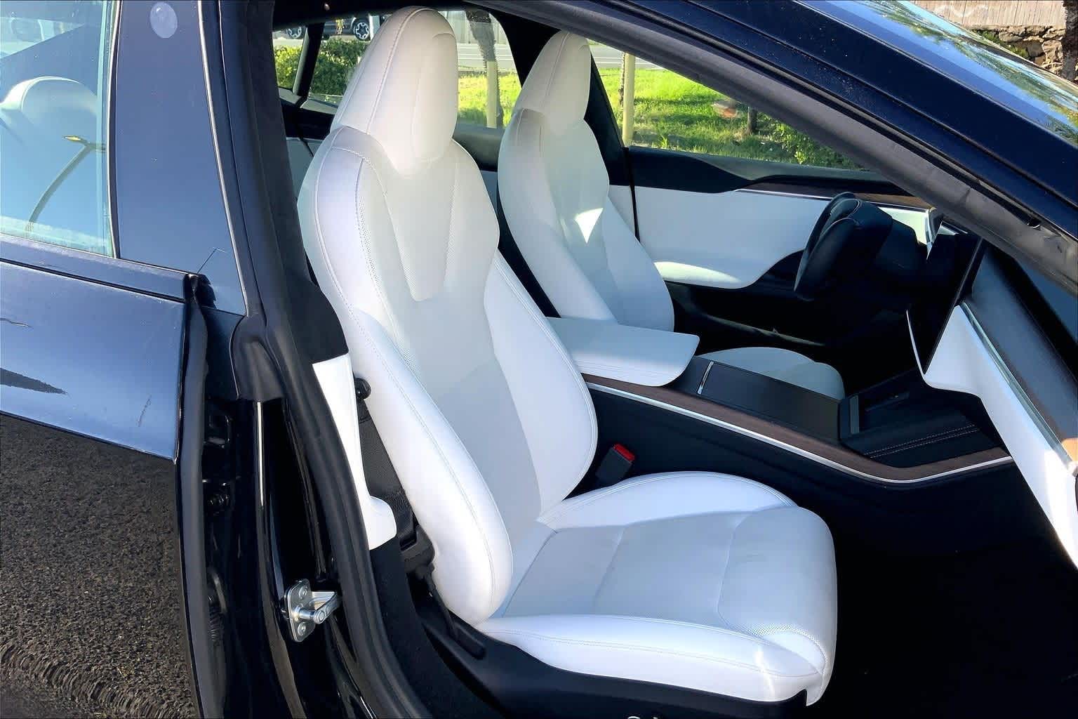 Thumbnail: 2022 Tesla Model S - 13