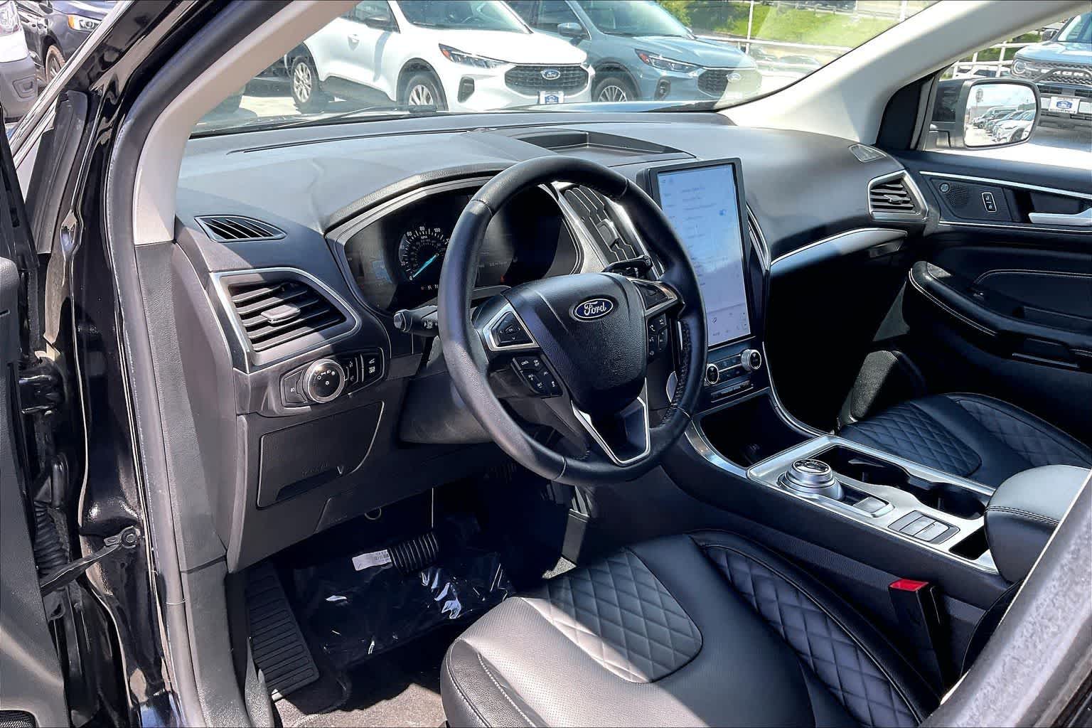 Thumbnail: 2024 Ford Edge - 2