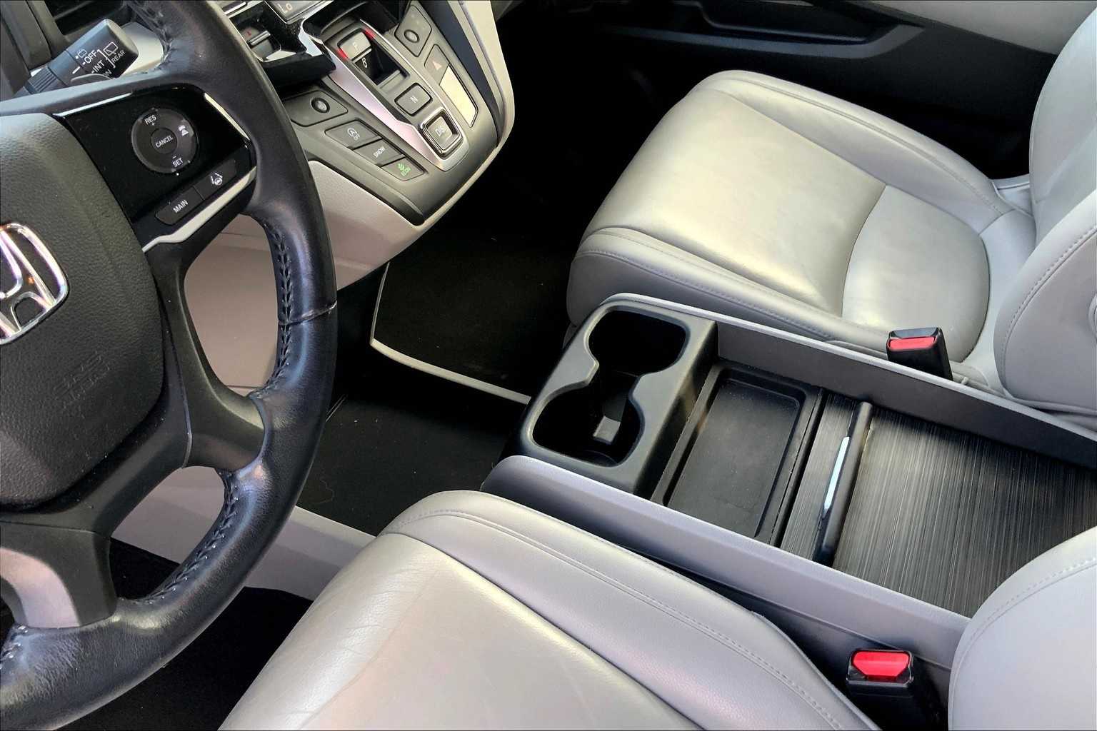 Thumbnail: 2020 Honda Odyssey - 16