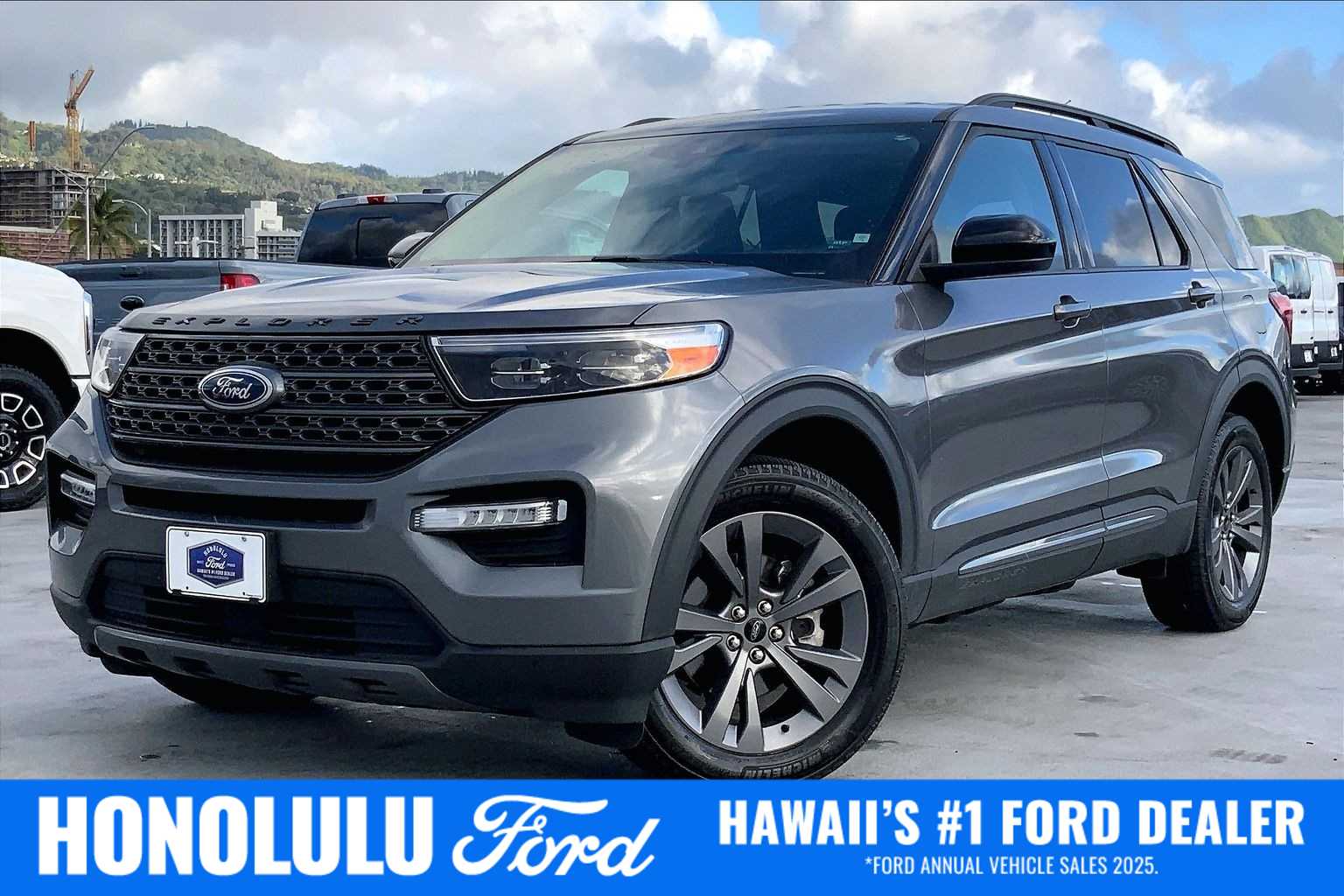 2023 Ford Explorer XLT's photo