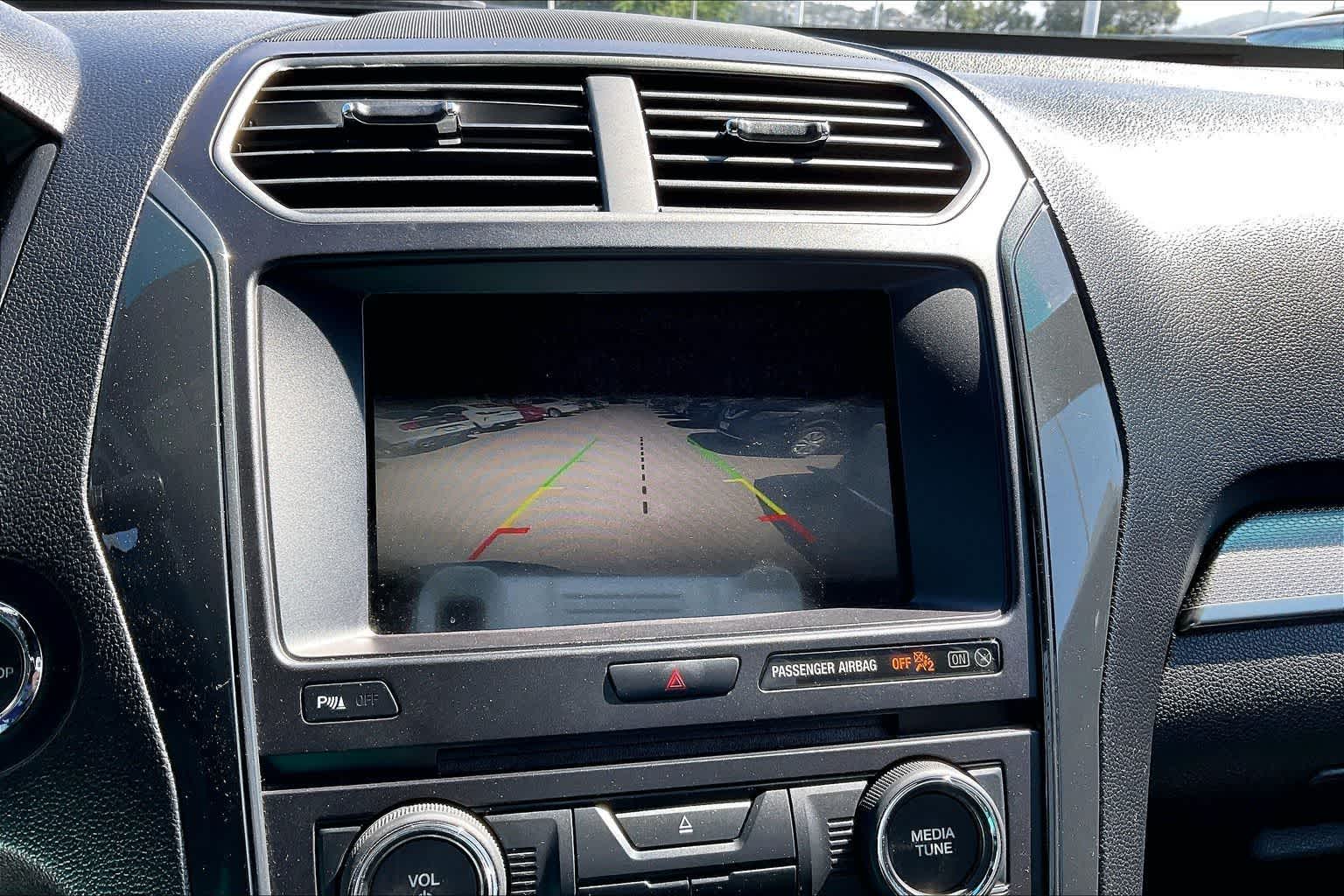 Thumbnail: 2018 Ford Explorer - 26