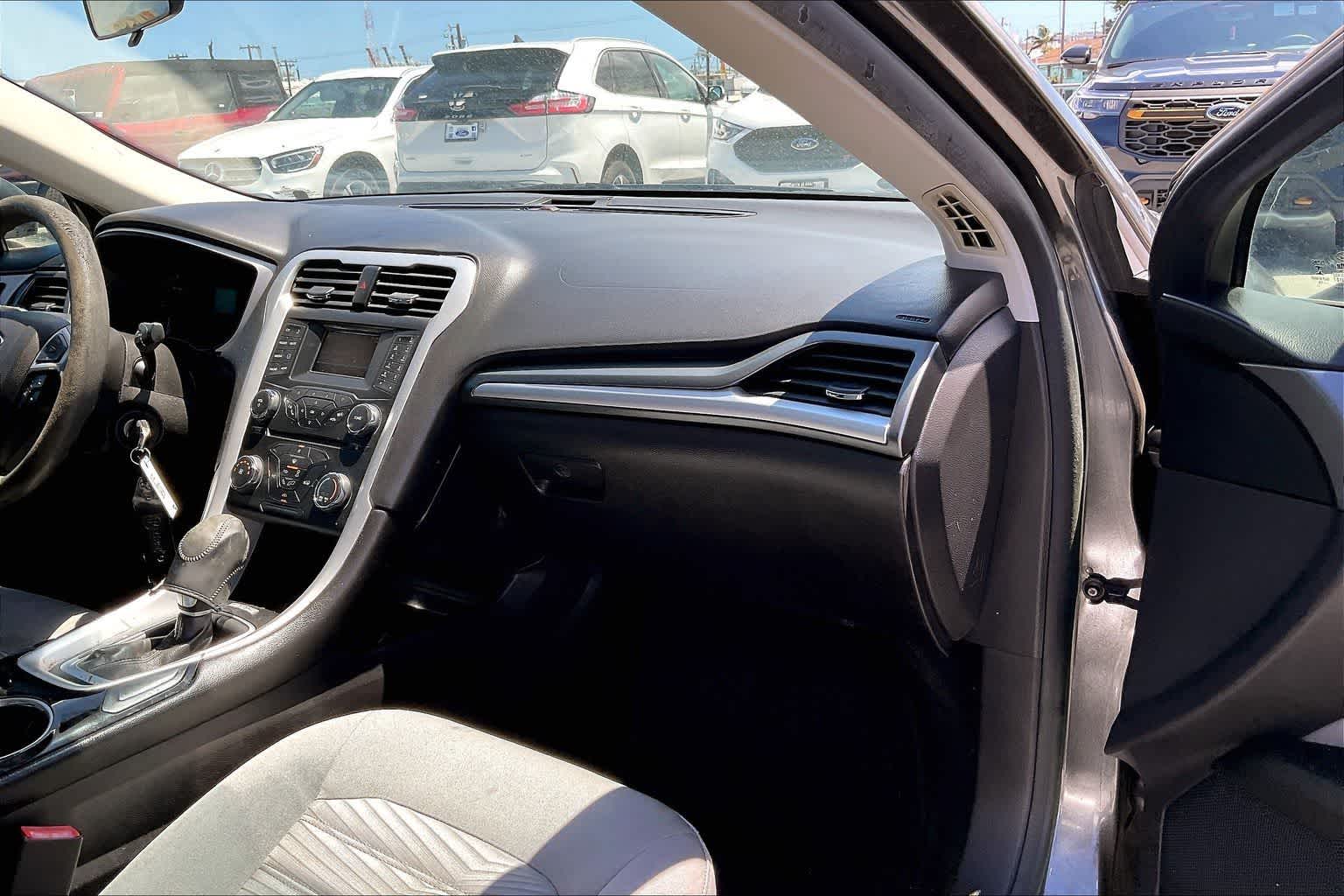 Thumbnail: 2016 Ford Fusion - 22