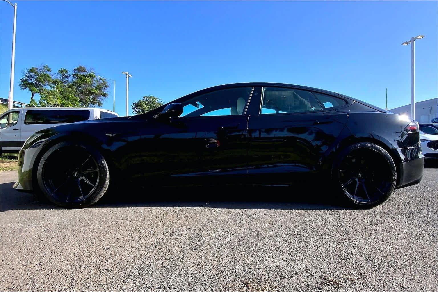 Thumbnail: 2022 Tesla Model S - 3