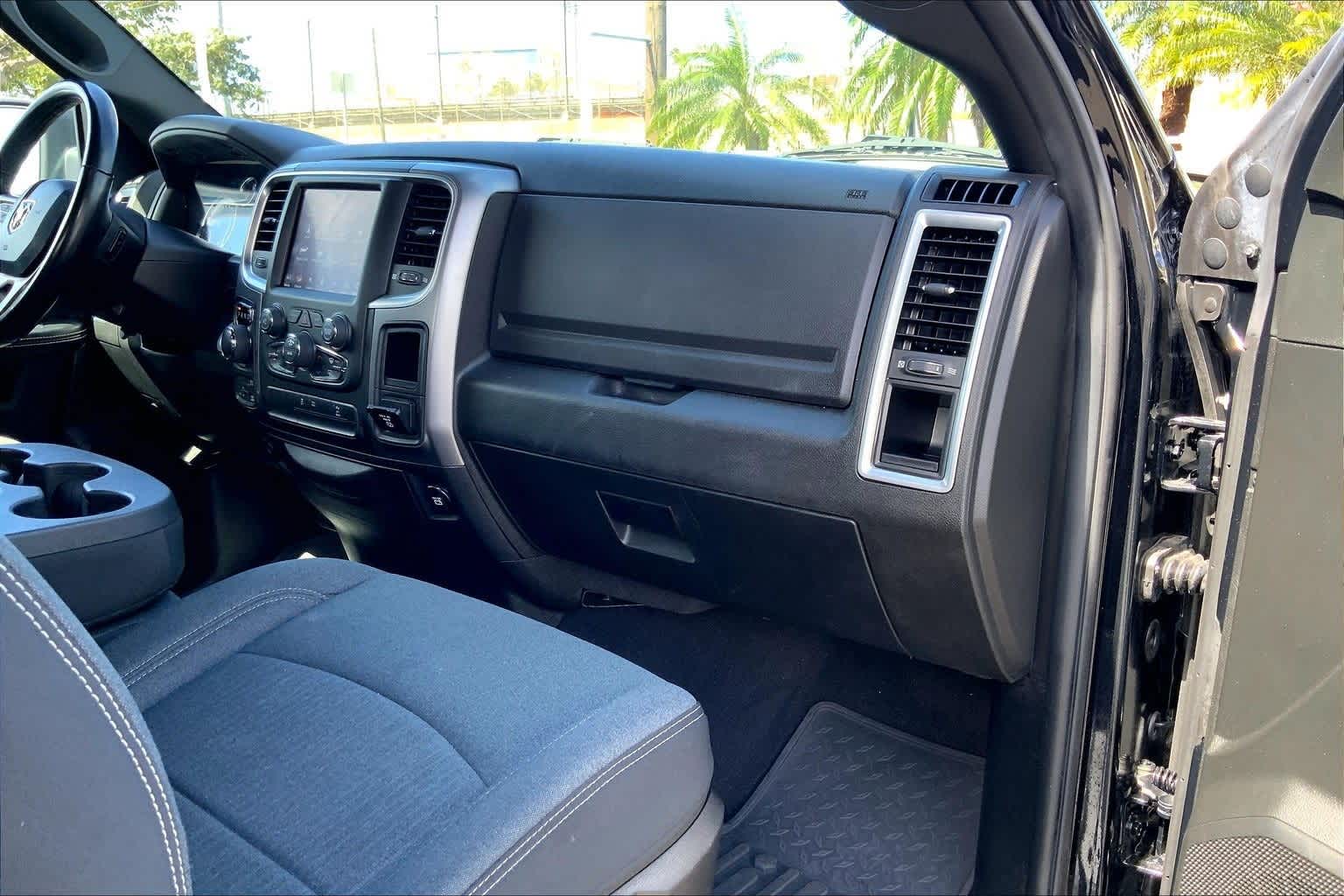 Thumbnail: 2021 RAM 1500 Classic - 23