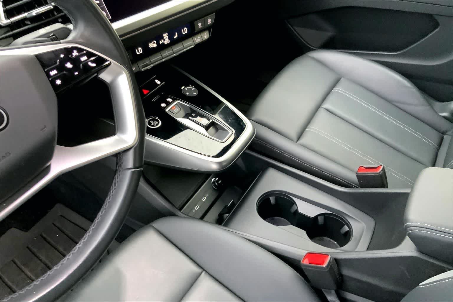 Thumbnail: 2024 Audi Q4 e-tron - 16