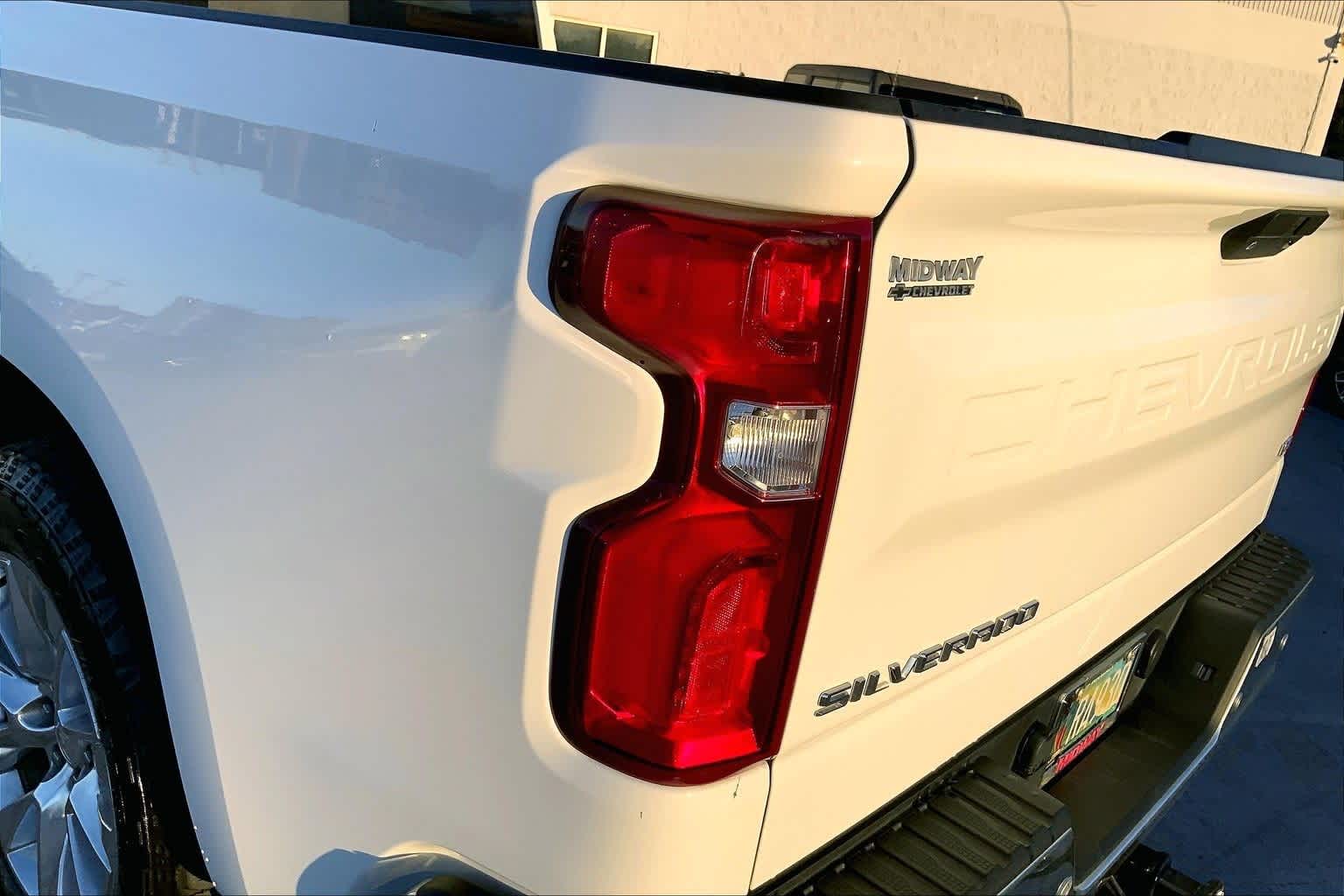 Thumbnail: 2022 Chevrolet Silverado 1500 - 32