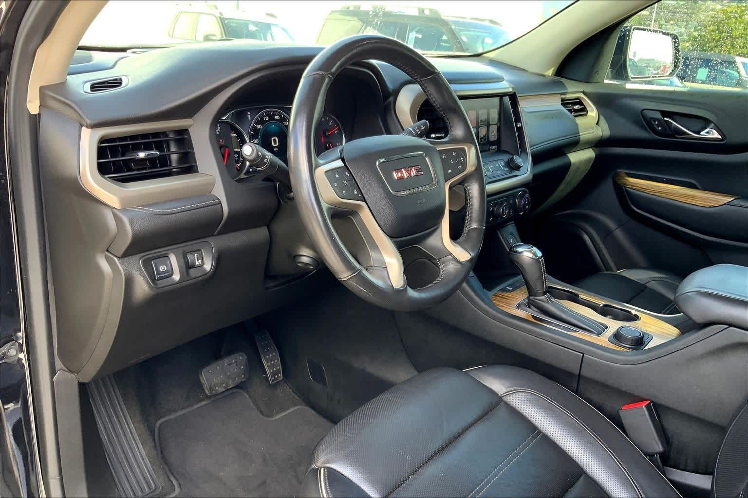 Thumbnail: 2017 GMC Acadia - 2