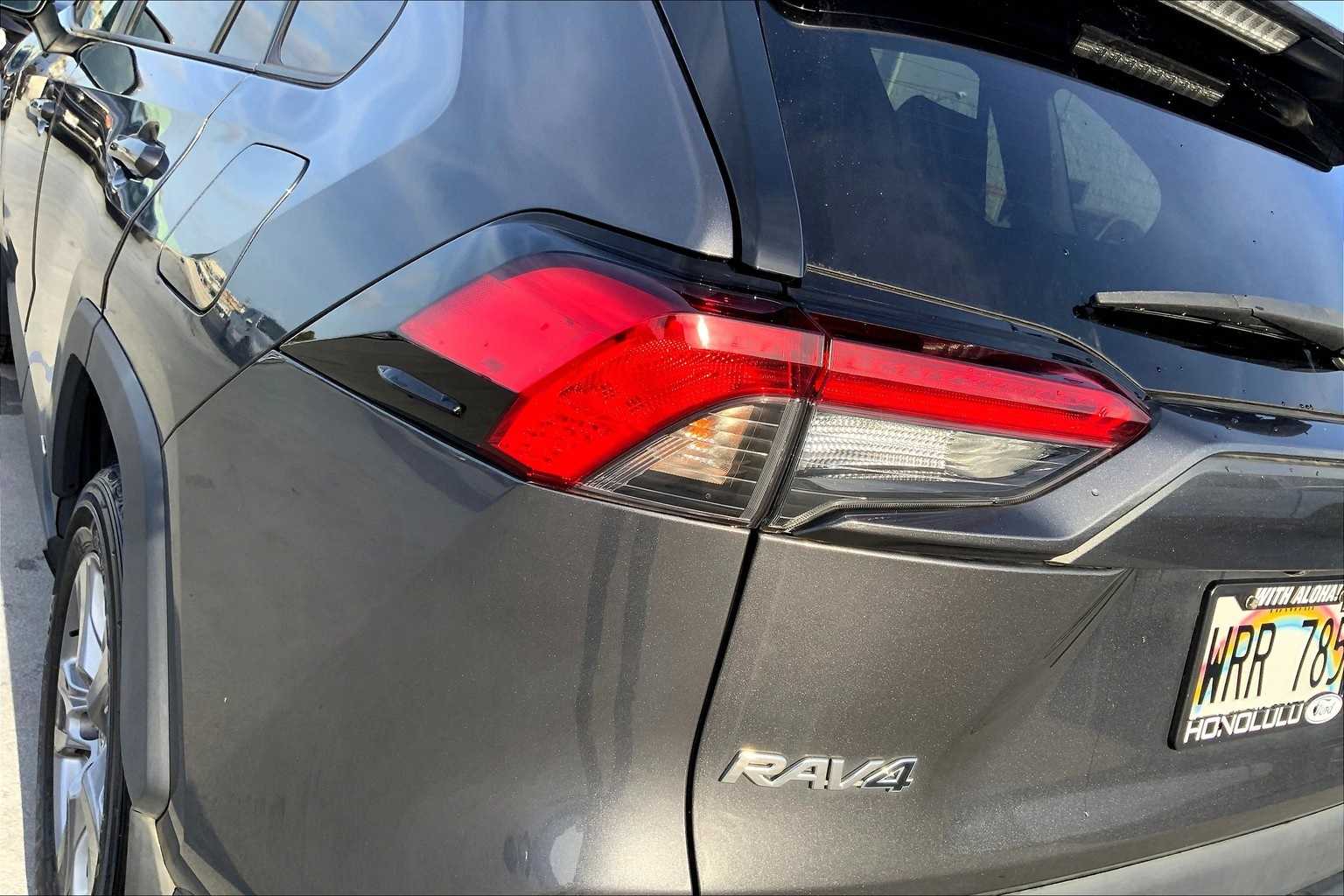 Thumbnail: 2022 Toyota RAV4 - 32