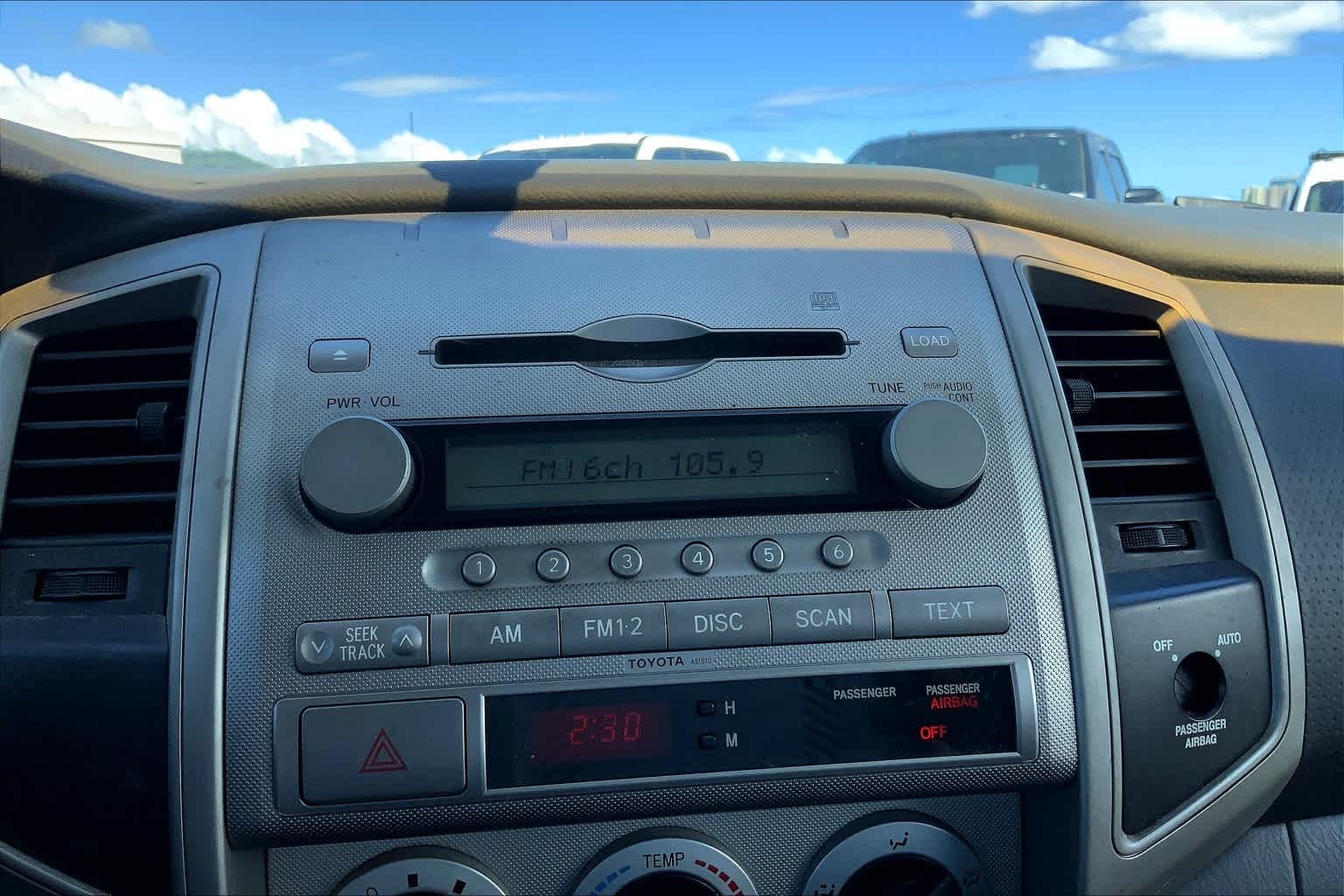 Thumbnail: 2005 Toyota Tacoma - 26