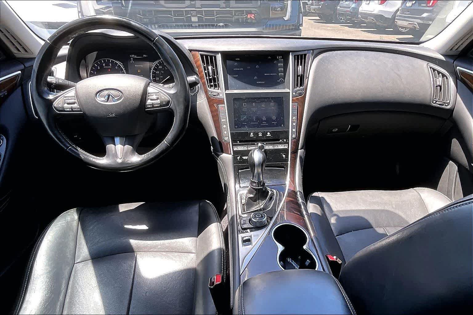 Thumbnail: 2014 INFINITI Q50 - 10