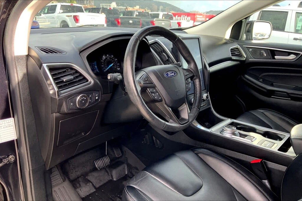 Used 2022 Ford Edge Titanium SUV