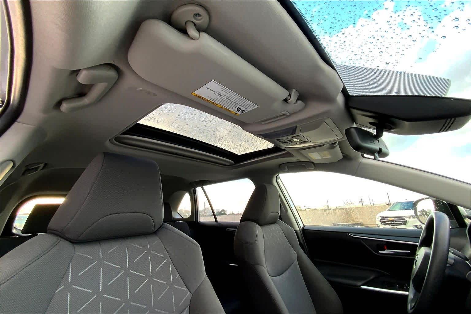 Thumbnail: 2025 Toyota RAV4 - 30