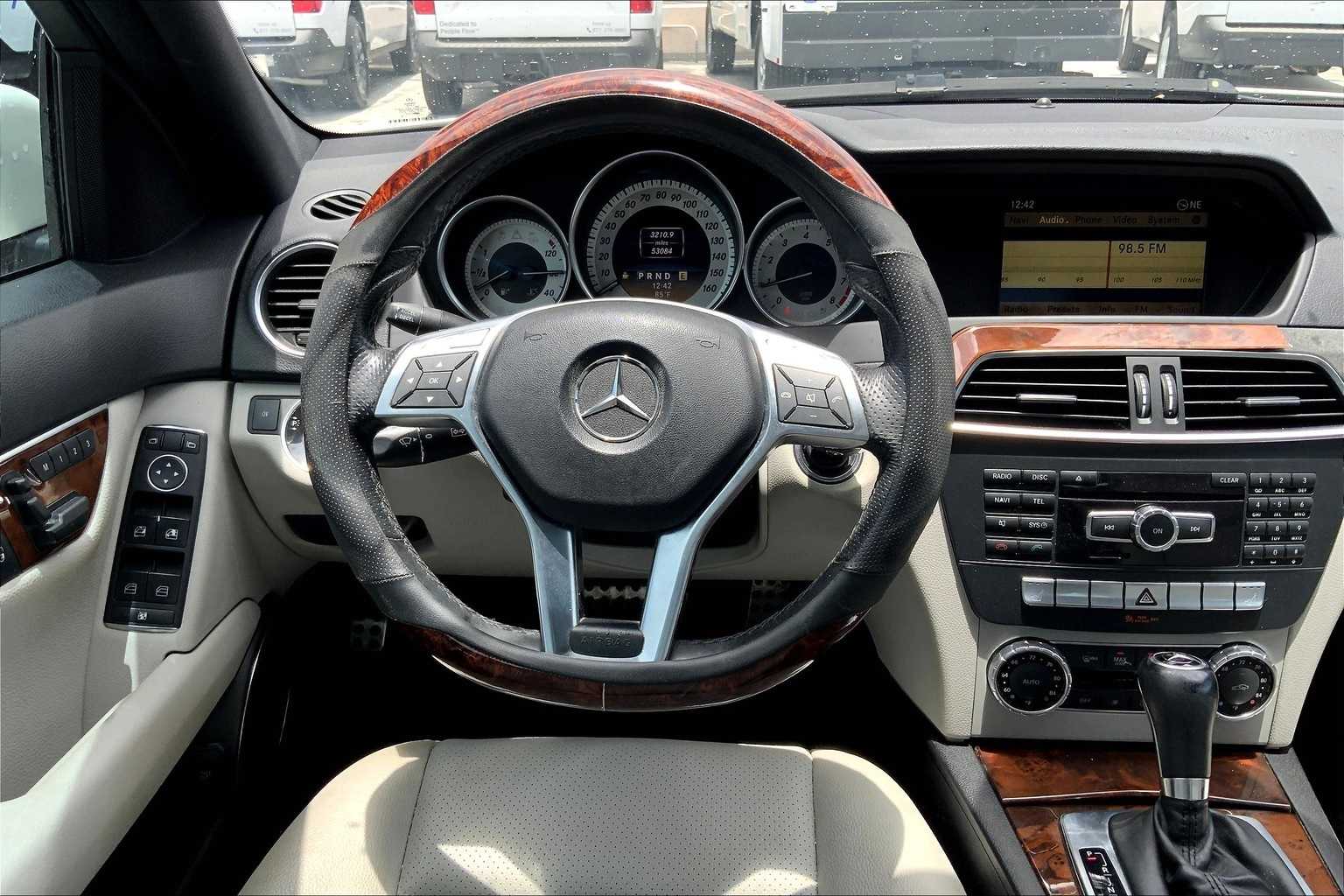 Thumbnail: 2012 Mercedes-Benz C-Class - 14