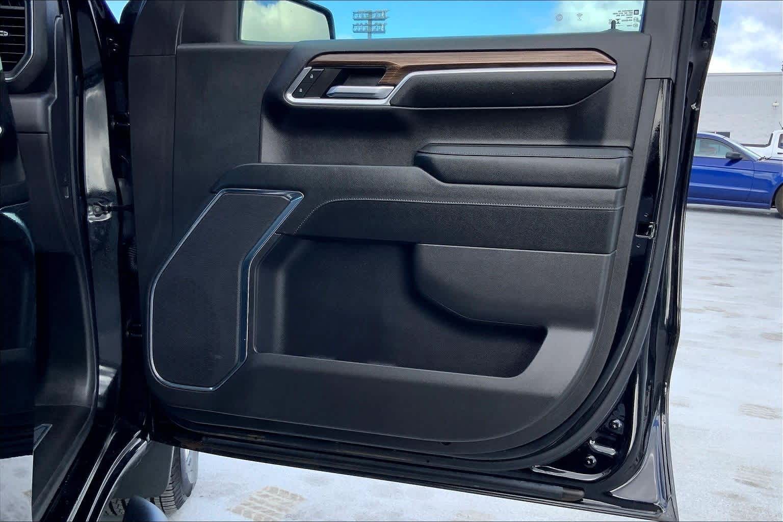 Thumbnail: 2024 Chevrolet Silverado 1500 - 28