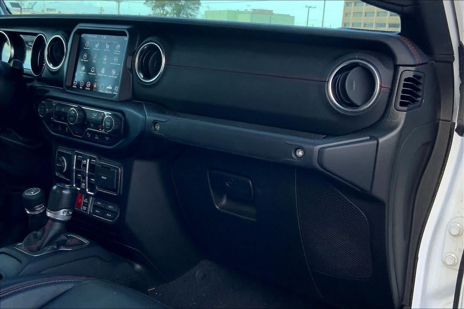 Thumbnail: 2020 Jeep Gladiator - 23