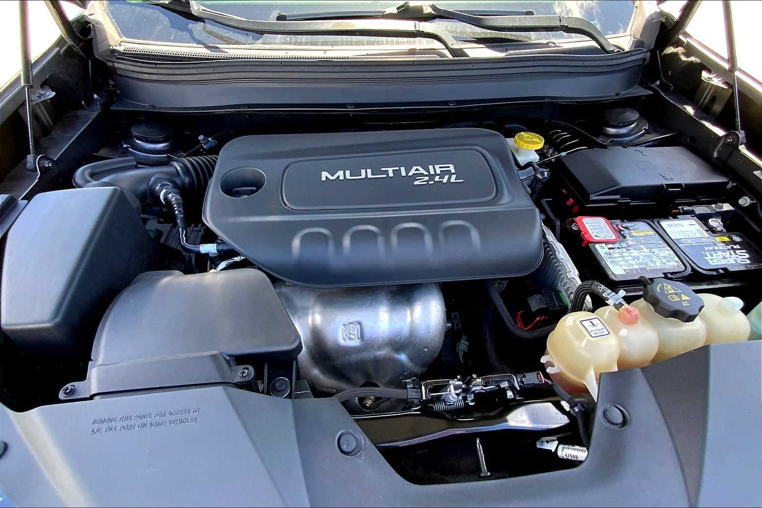 Thumbnail: 2019 Jeep Cherokee - 9