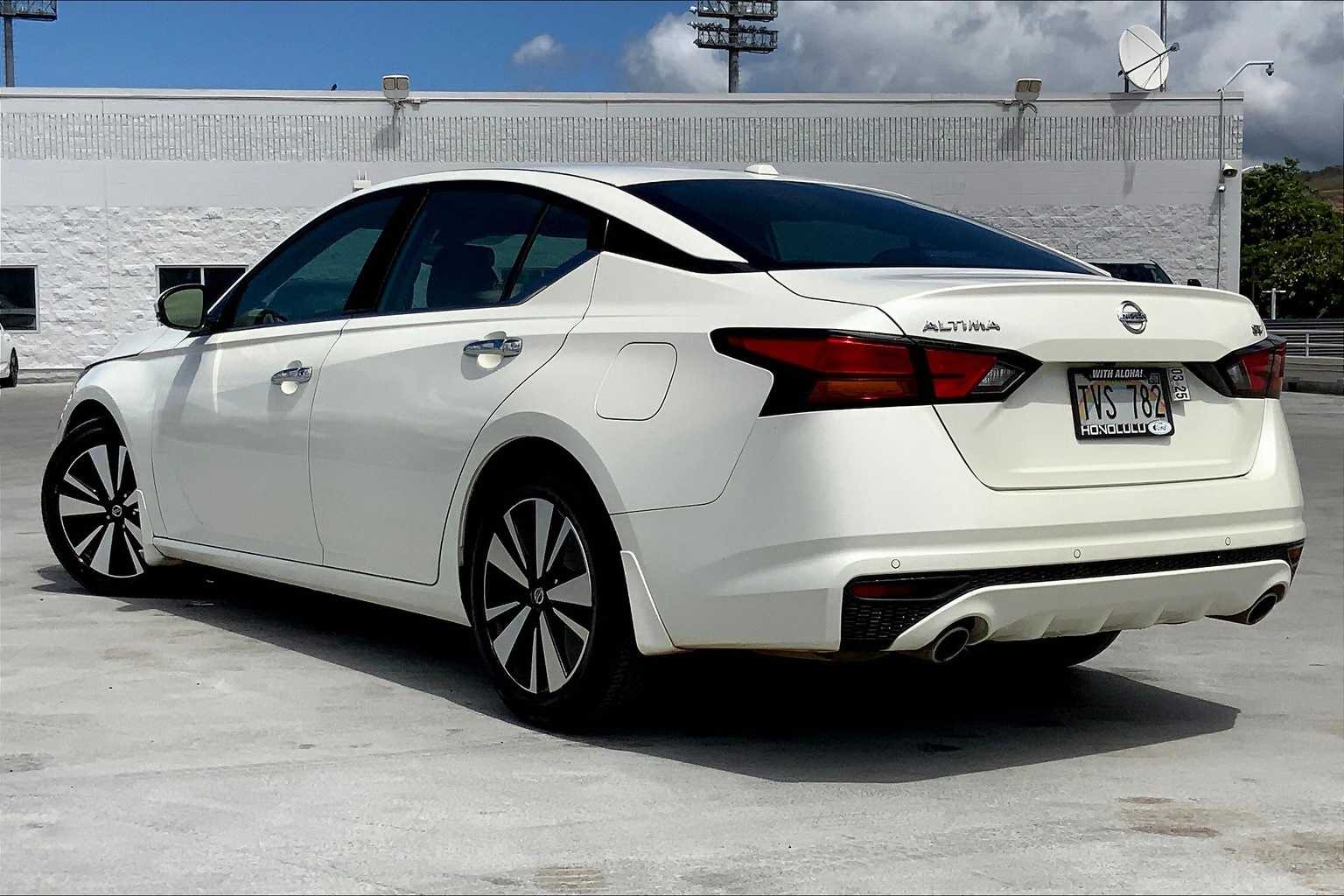 Thumbnail: 2019 Nissan Altima - 4