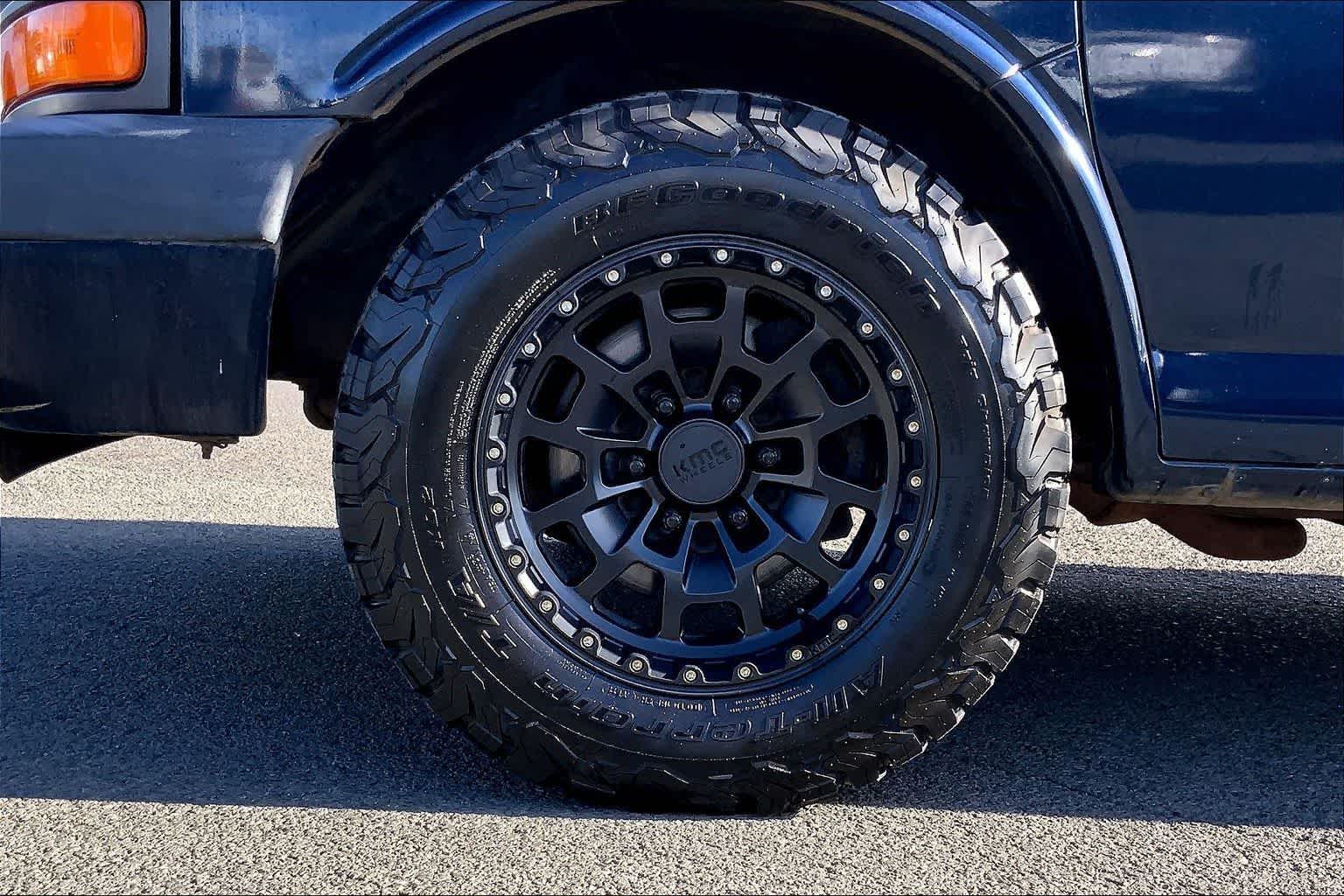 Thumbnail: 2011 Chevrolet Express - 8