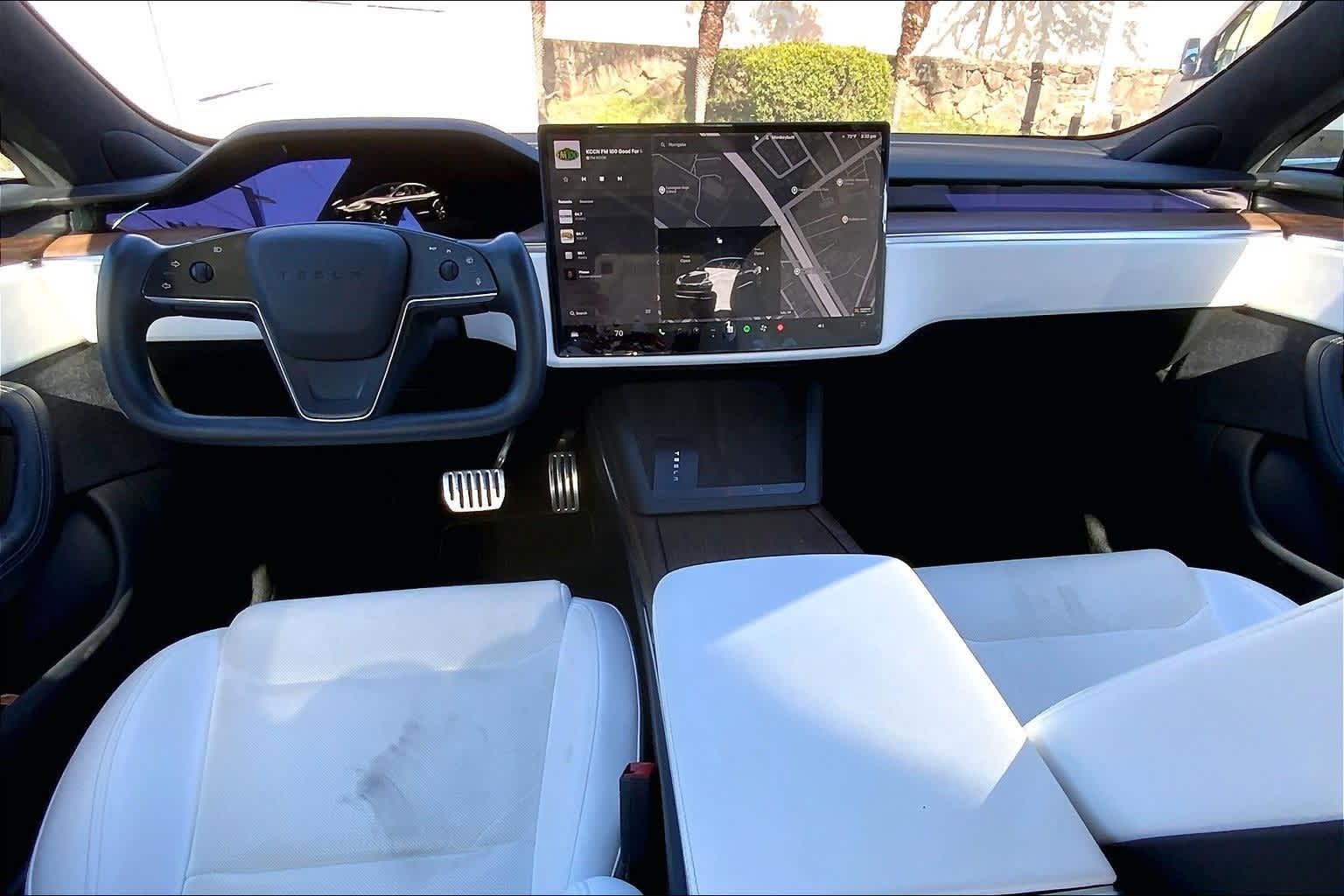 Thumbnail: 2022 Tesla Model S - 10