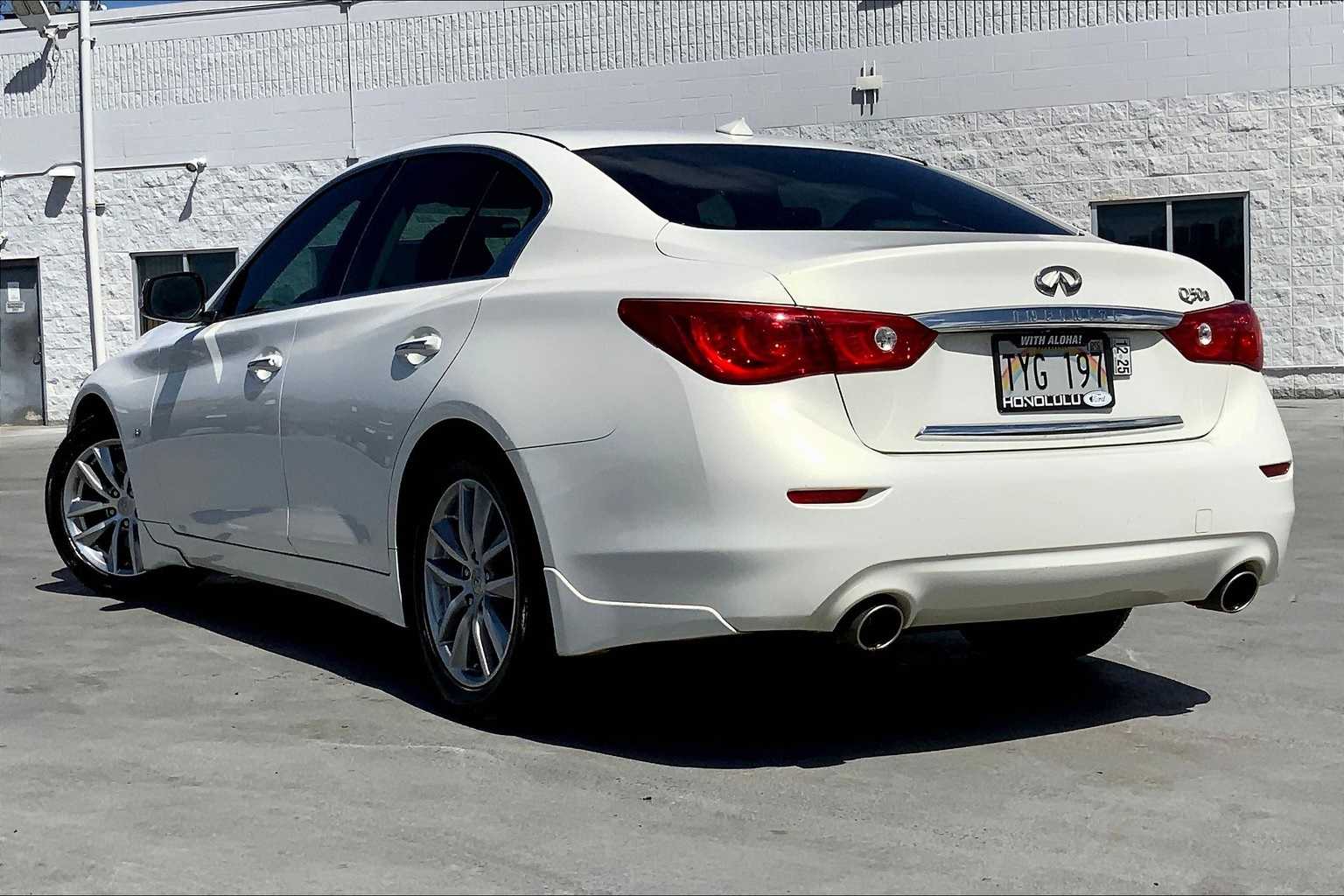 Thumbnail: 2015 INFINITI Q50 - 4