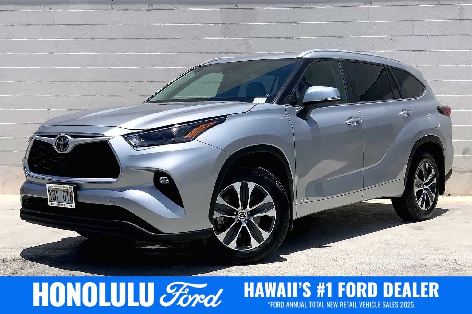 2025 Toyota Highlander Hybrid at Honolulu Ford, photo 1