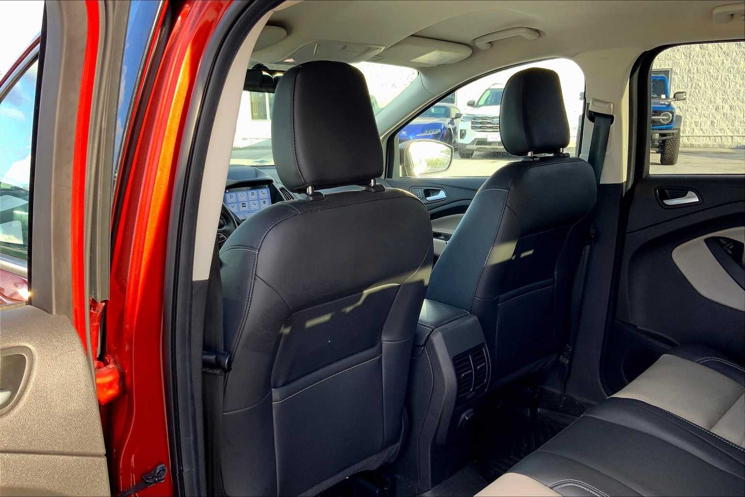Thumbnail: 2019 Ford Escape - 12