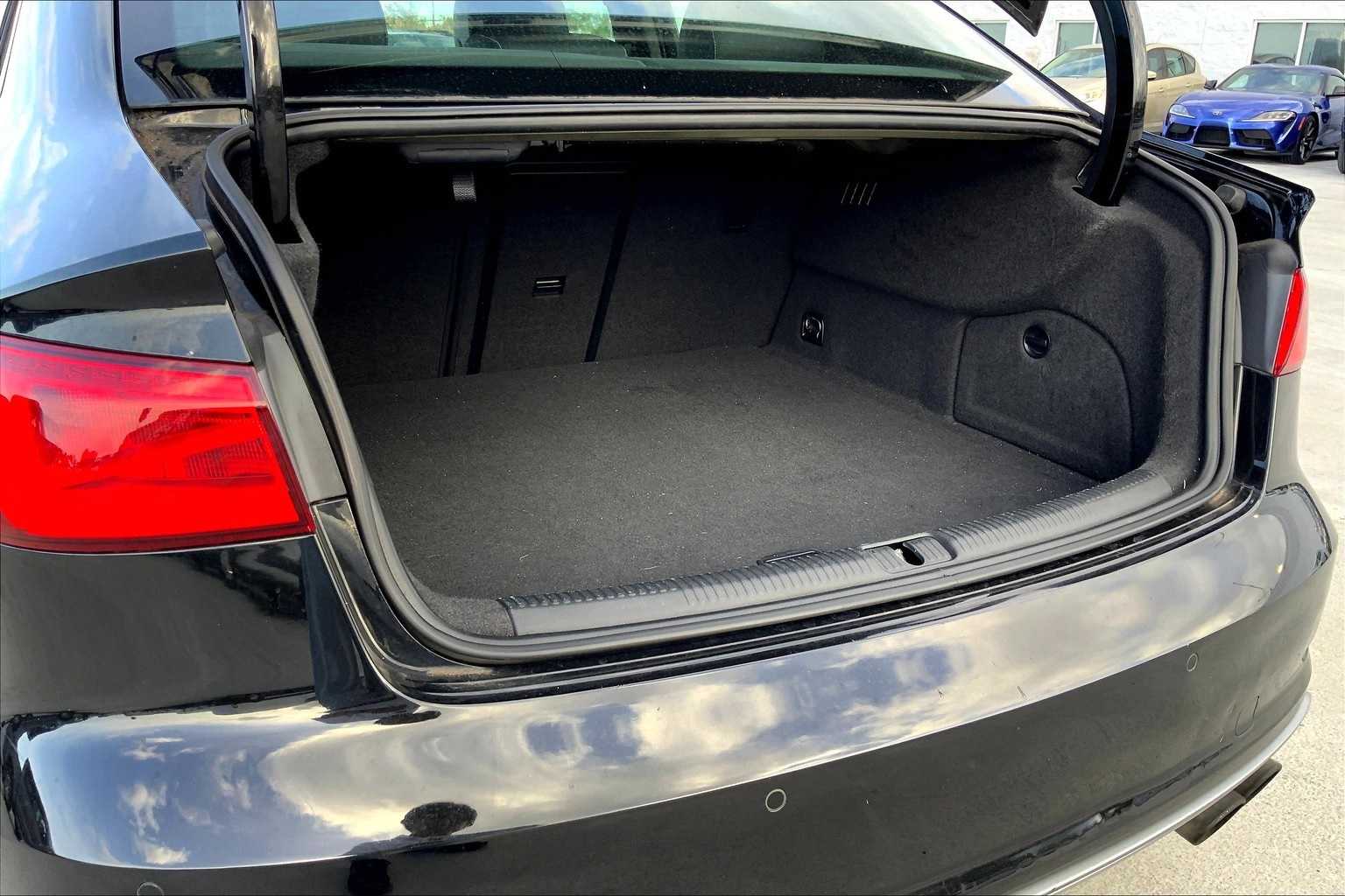 Thumbnail: 2015 Audi S3 - 18