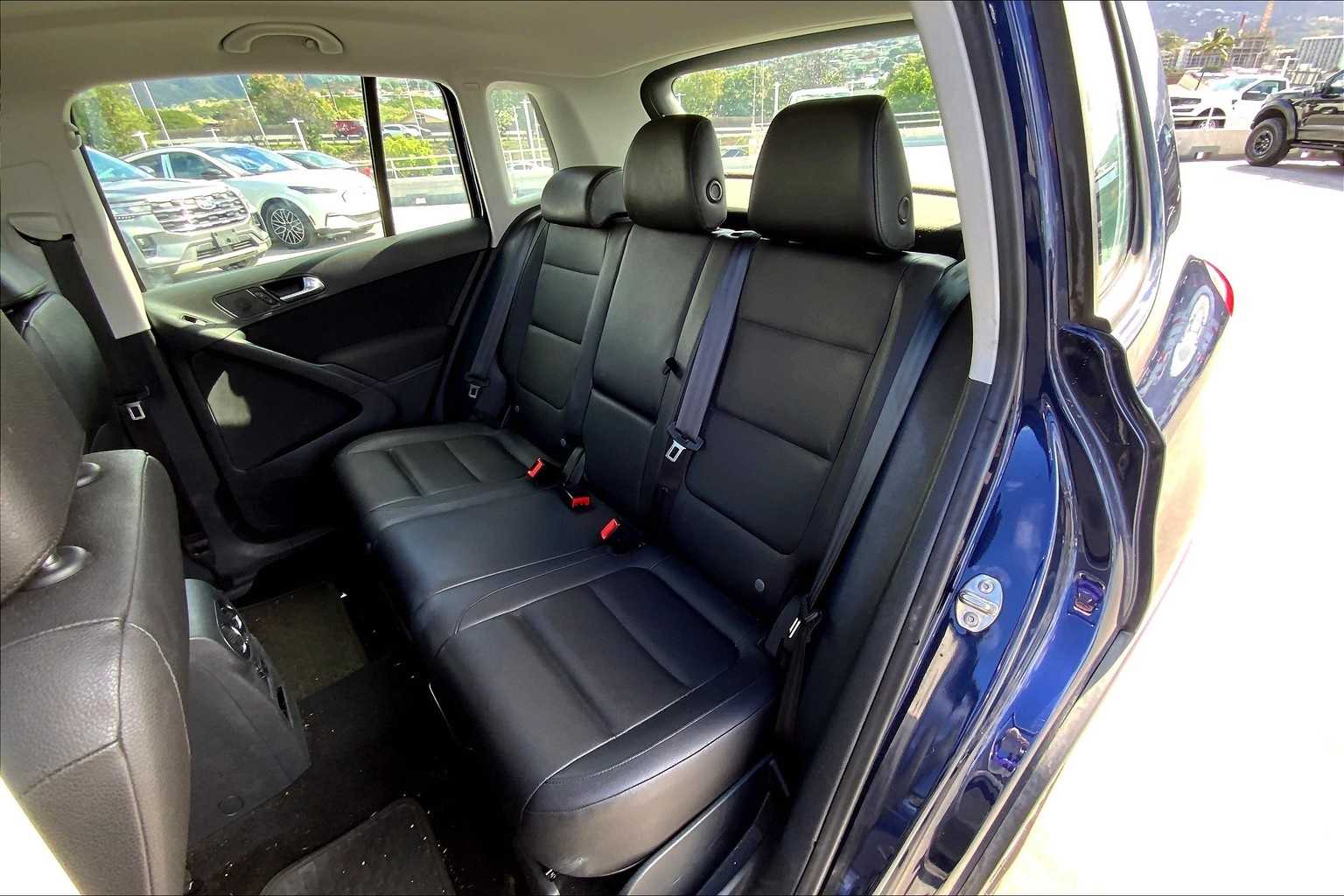 Thumbnail: 2014 Volkswagen Tiguan - 29