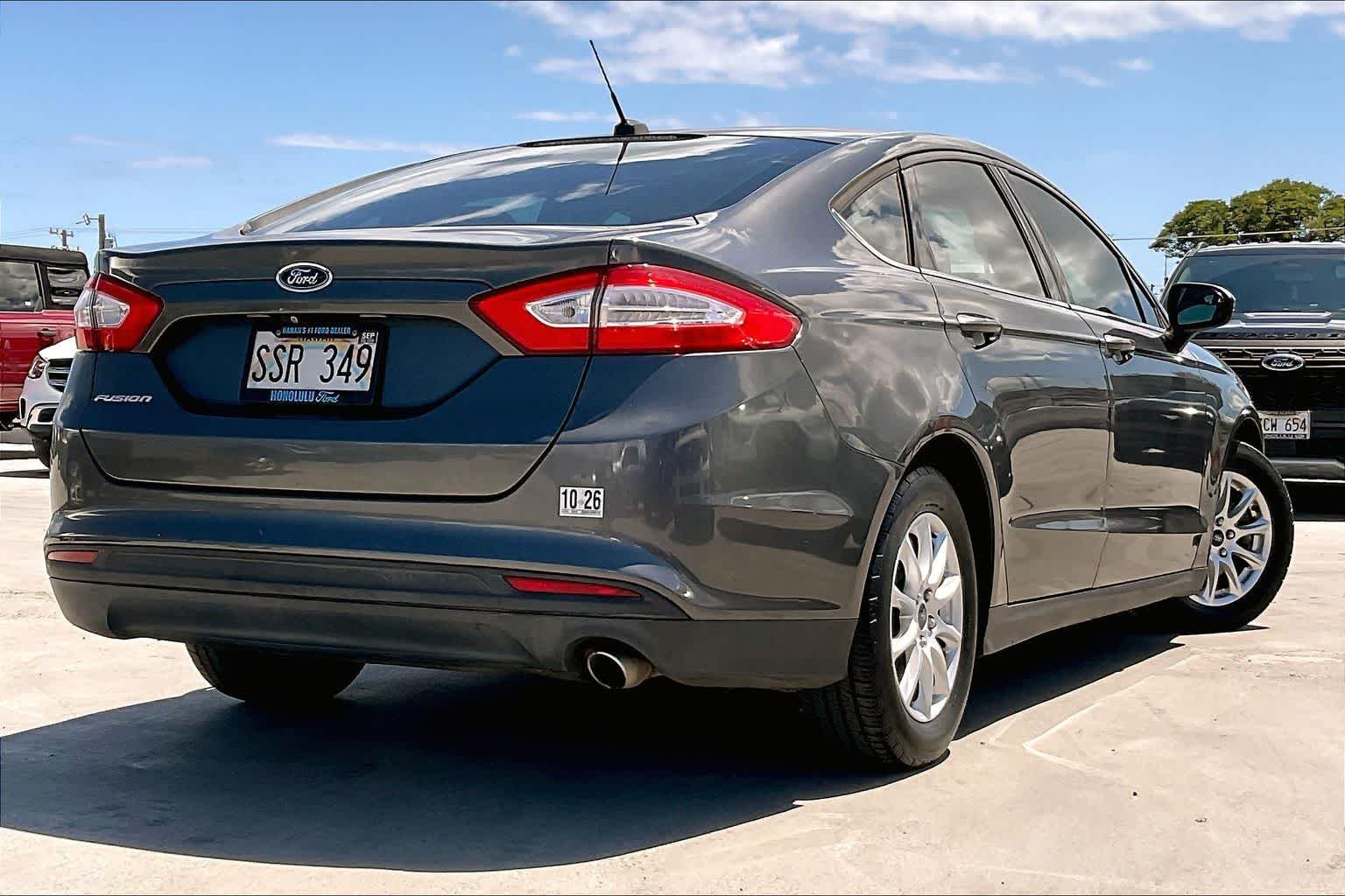 Thumbnail: 2016 Ford Fusion - 21