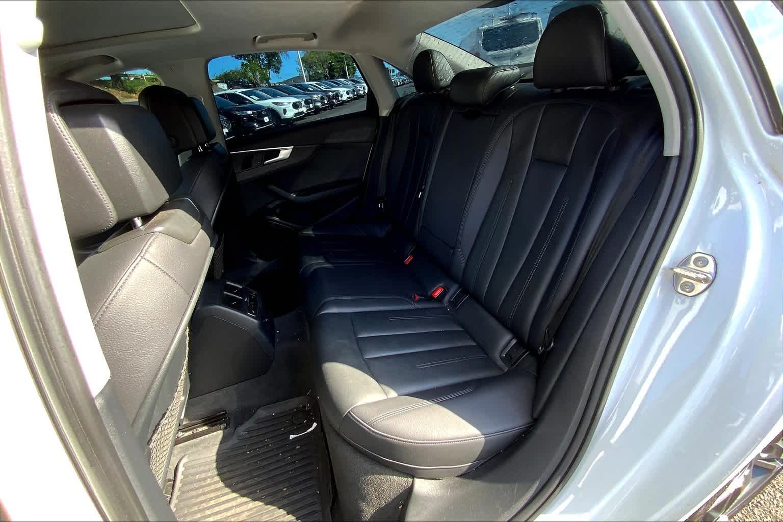2017 Audi A4 Premium 29