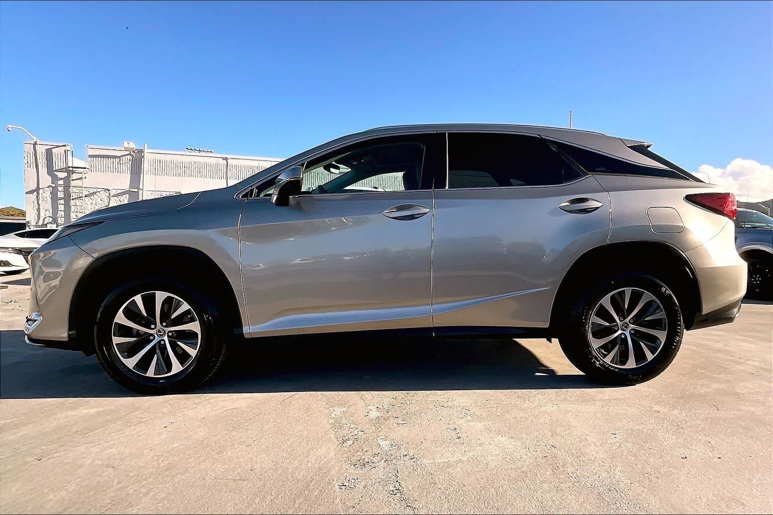 Thumbnail: 2020 Lexus RX - 3