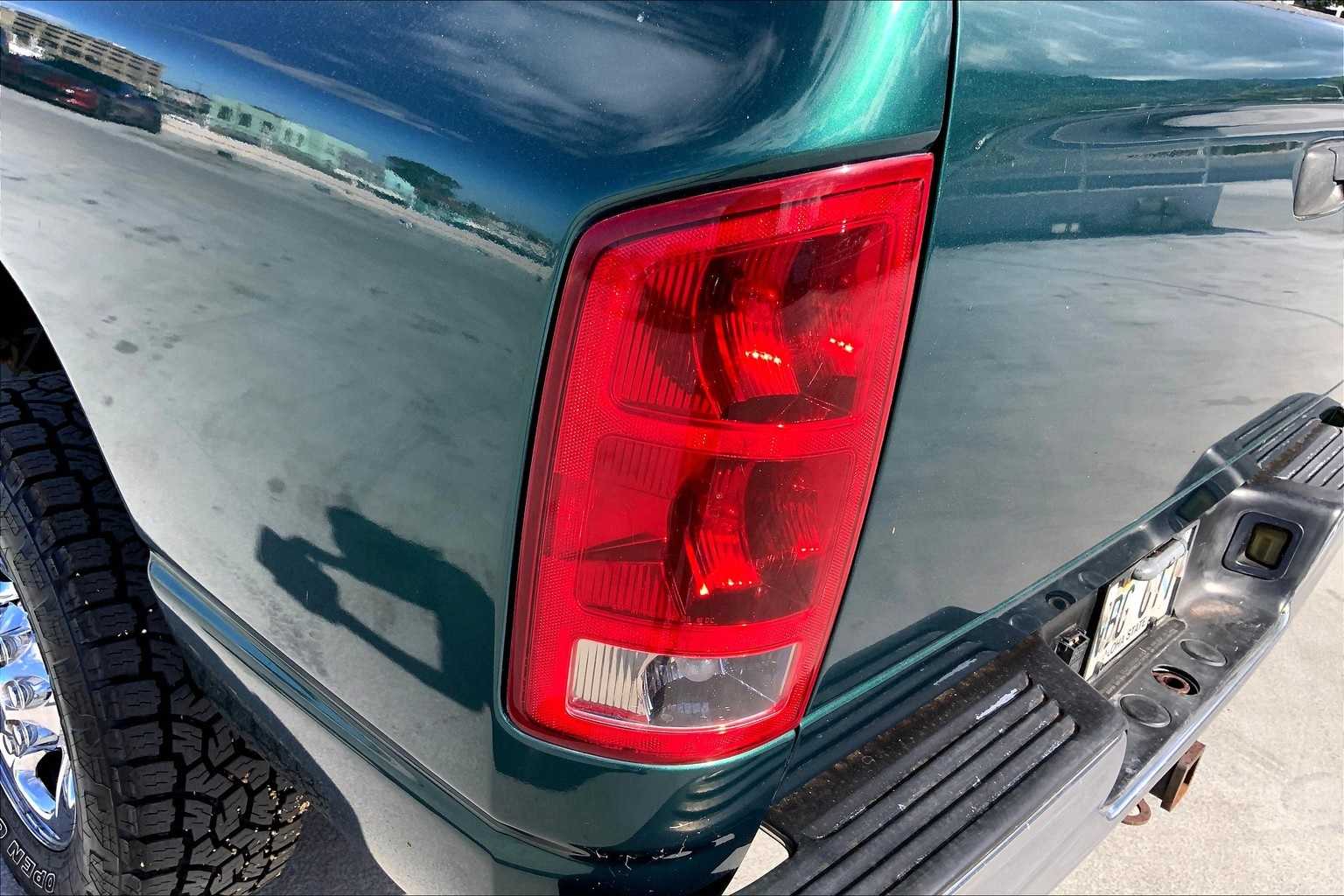 Thumbnail: 2003 Dodge Ram 2500 - 32