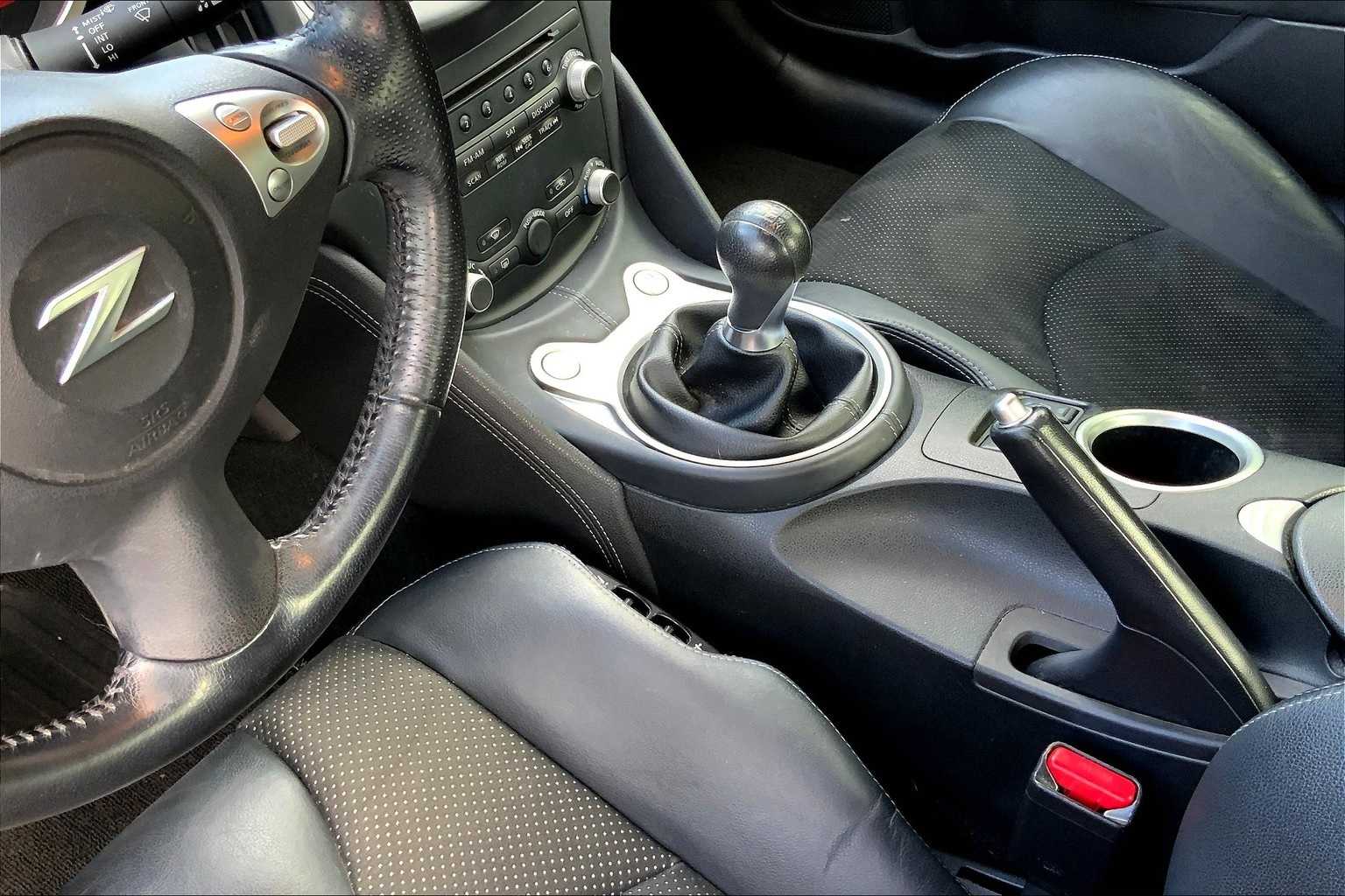 Thumbnail: 2014 Nissan Z - 15