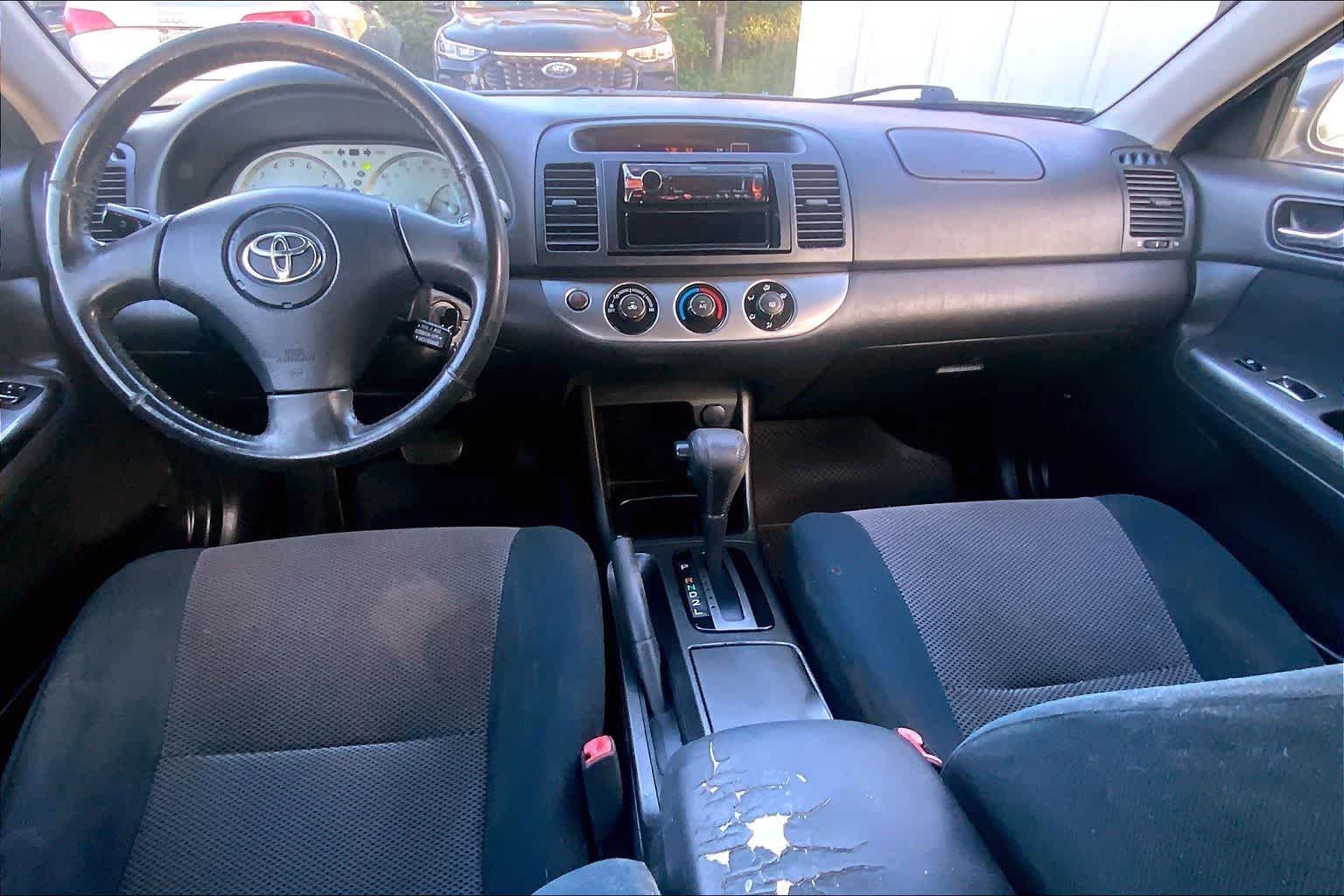 Thumbnail: 2004 Toyota Camry - 10