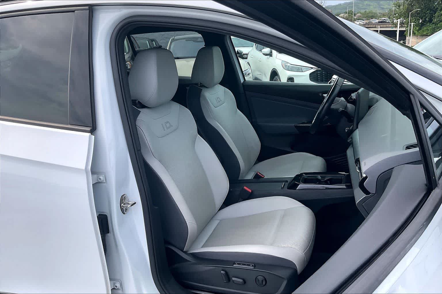 Thumbnail: 2021 Volkswagen ID.4 - 13